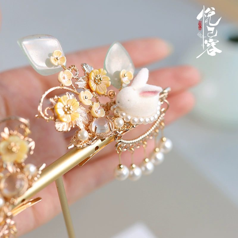 Laurel Rabbit Hanfu Hairpin - CHINASQUAD