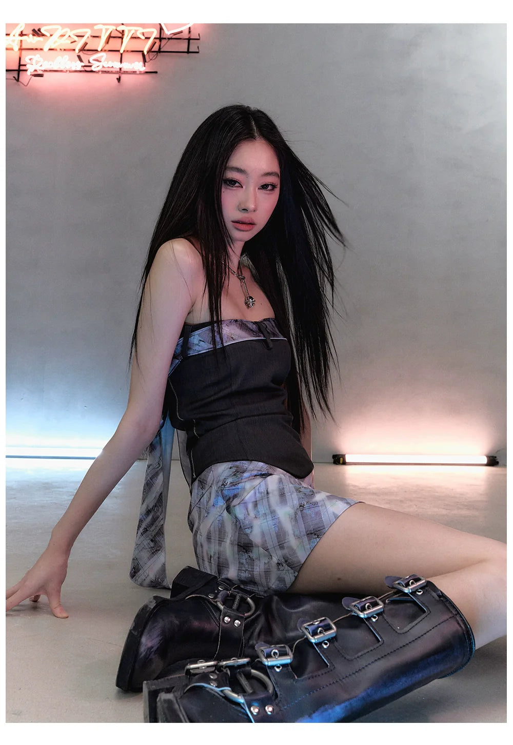 Gray & Black Short Bandeau with Bow Strap Tank Top - CHINASQUAD