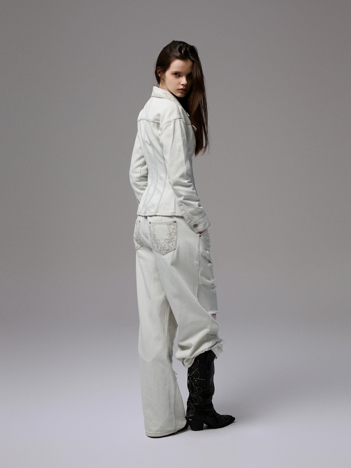Embroidered Low-Waist Ripped Jeans