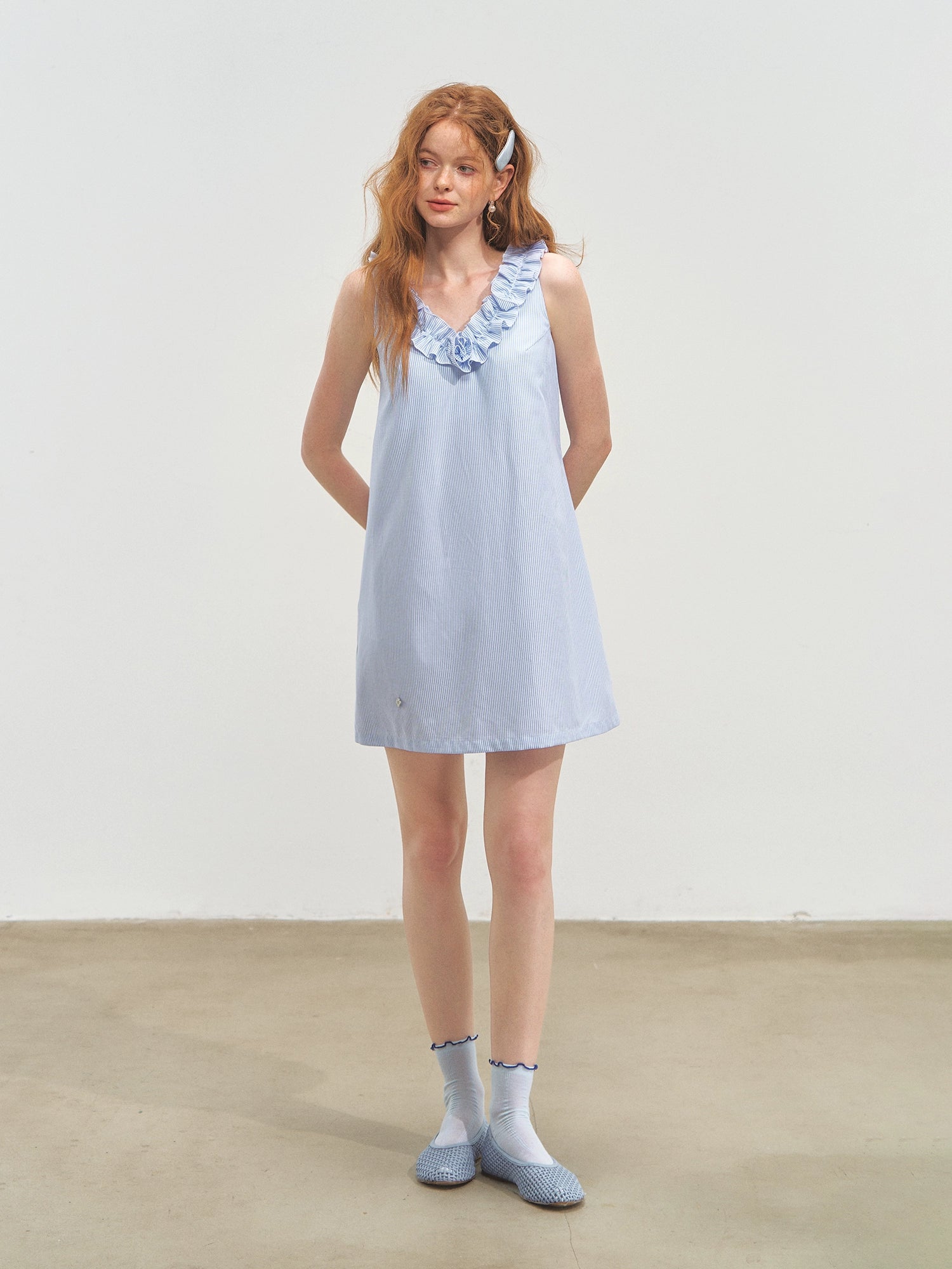 Twisted Flower V-neck Dress - CHINASQUAD