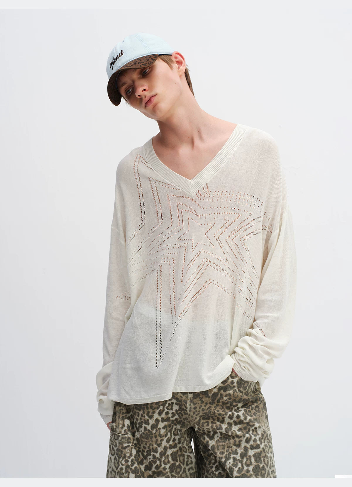 Cotton Hollow Star V-Neck Knit Cardigan