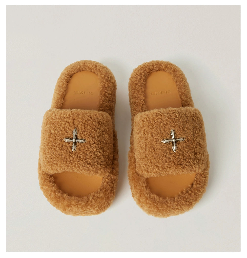 Compass Shearling Slide Sculpted Cross Emblem Sandals - CHINASQUAD