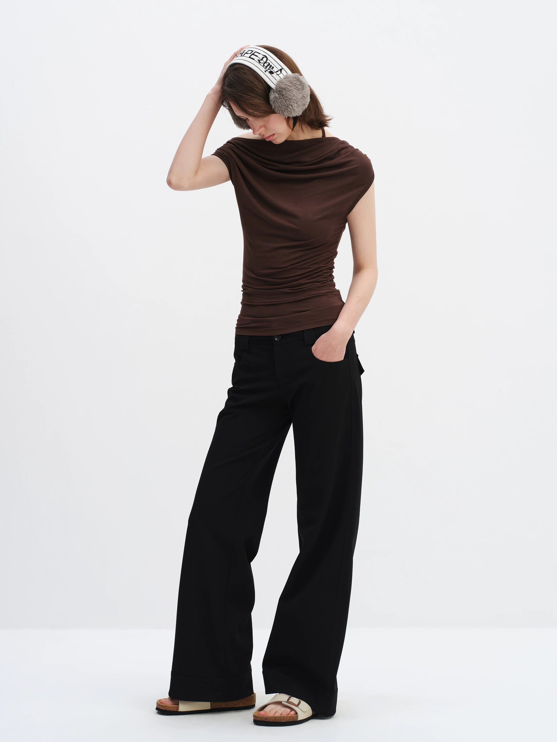 Low-Rise Wide-Leg Tailored Trousers