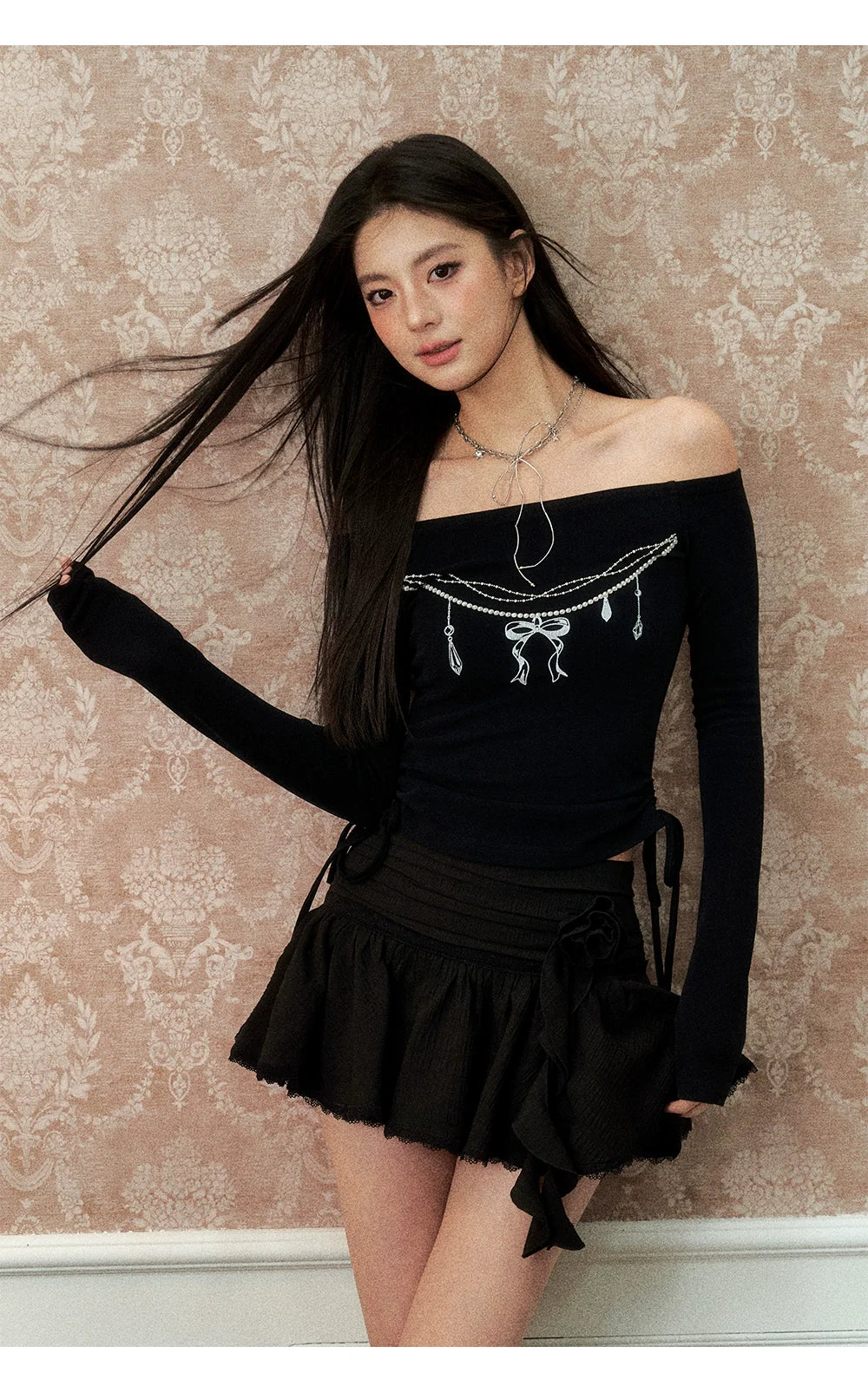 Black & Cream One-shoulder Pearl Chain Printed Blouse - CHINASQUAD