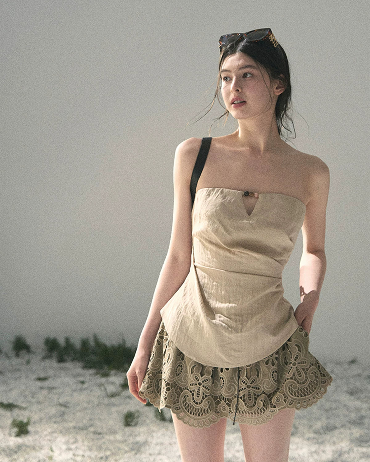 AOMALM French Strapless V-Neck Corset Top – Khaki