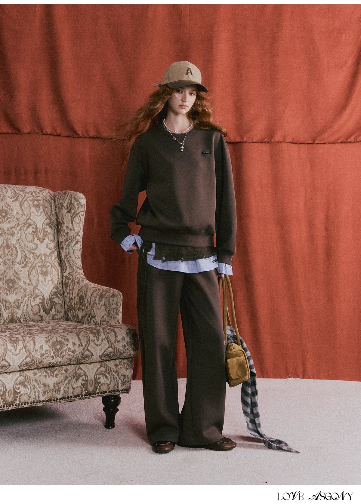 Patchwork Sweatshirt & Curved-Hem Knit Pants Set