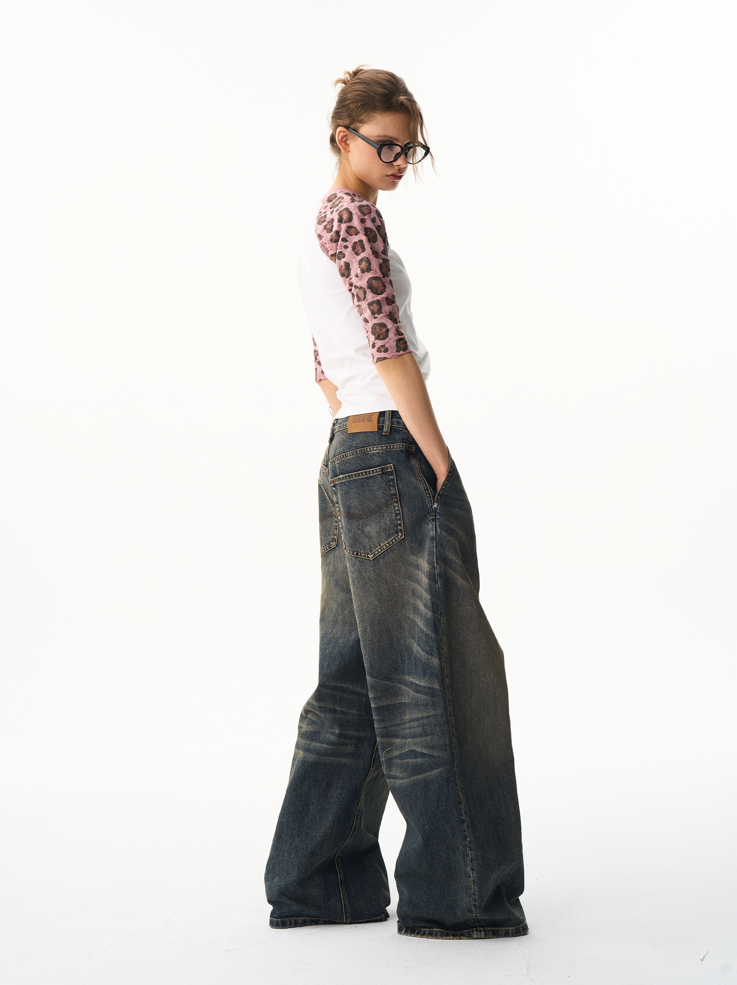 Vintage Pleated Wide-Leg Denim Jeans