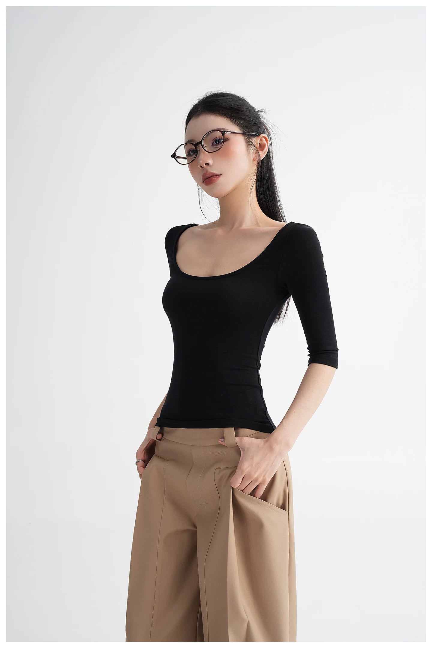 Lyocell Open-Back Fitted Mid-Sleeve T-Shirt