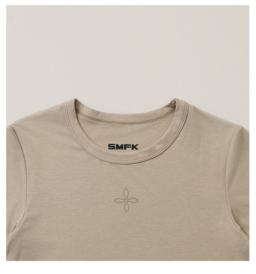Compass Emblem Fitted Stretch Tee - CHINASQUAD