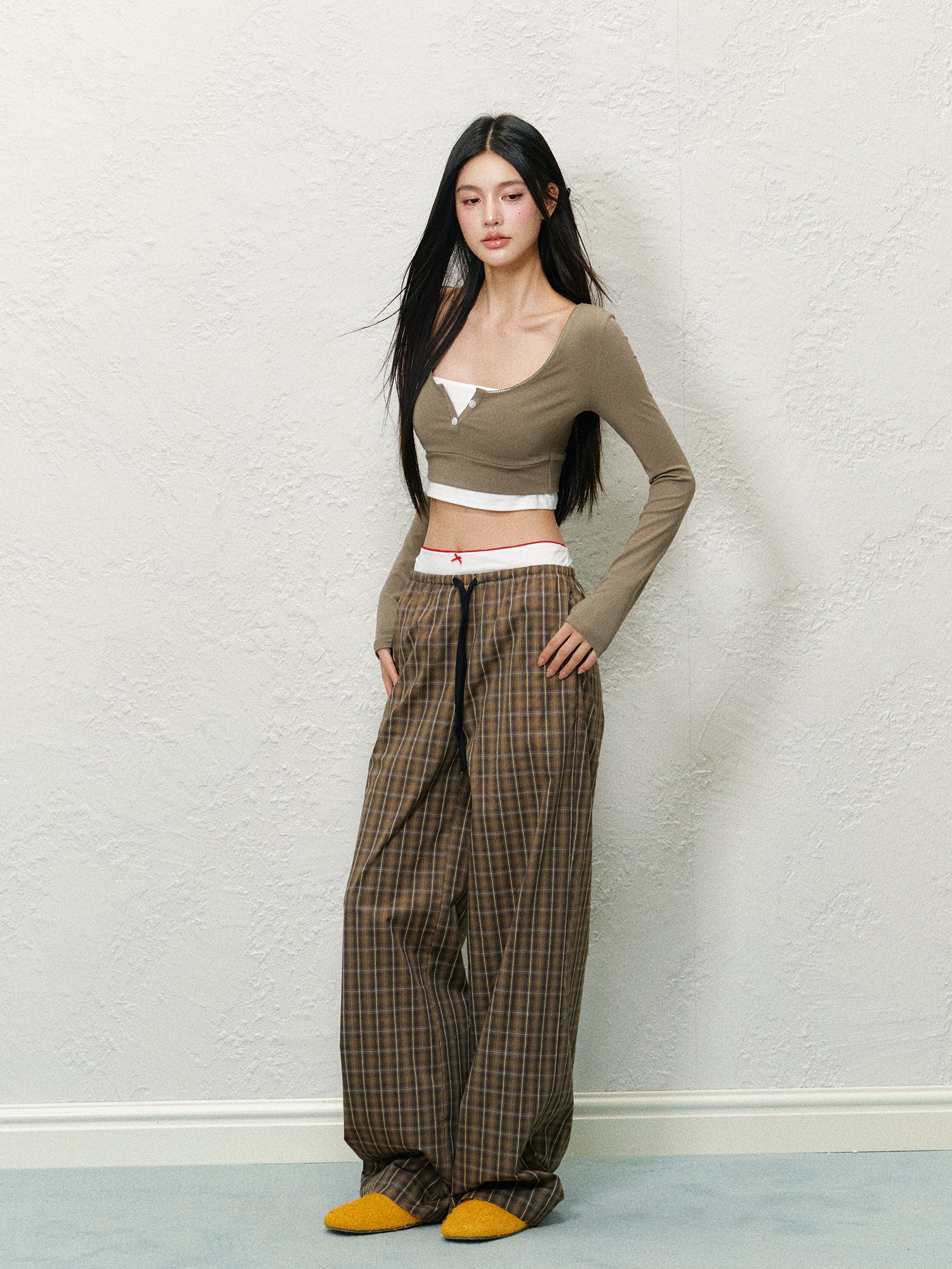 Mock Two-Piece Color-Block U-Neck Top - CHINASQUAD