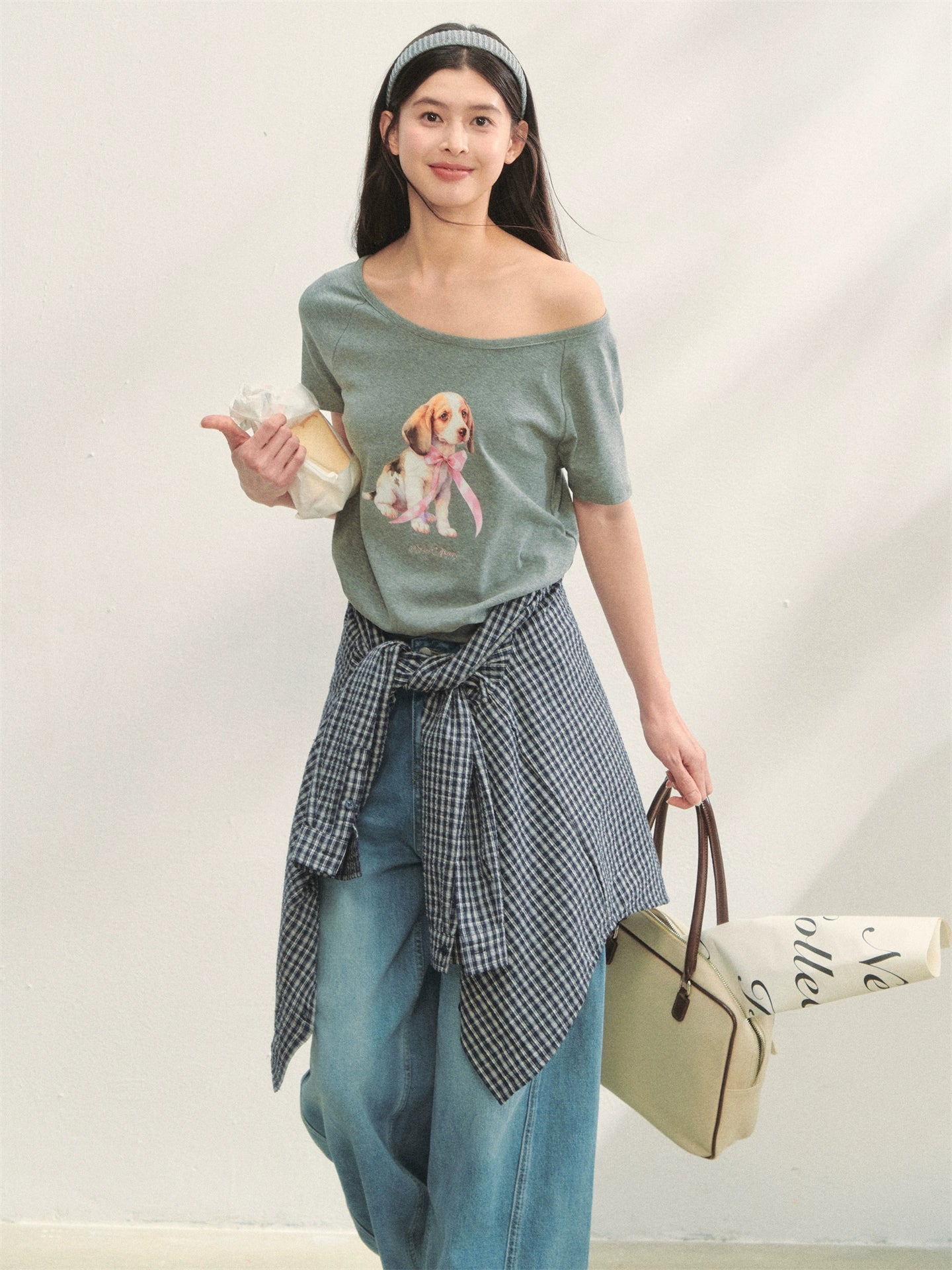 Asymmetric Shoulder Bow Puppy Printed T-Shirt - CHINASQUAD