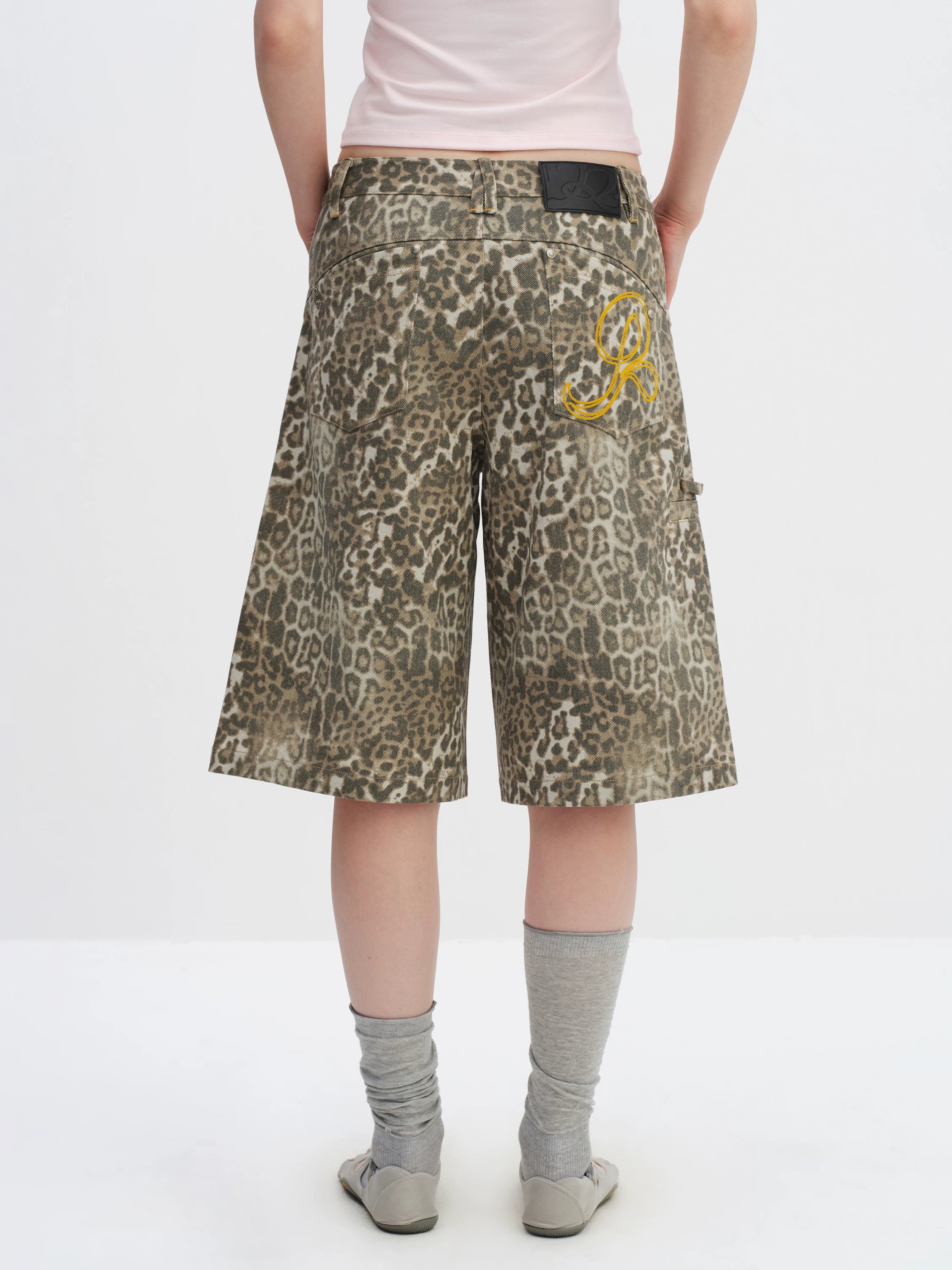 Vintage Leopard Print Relaxed Wide-Leg Bermuda Shorts