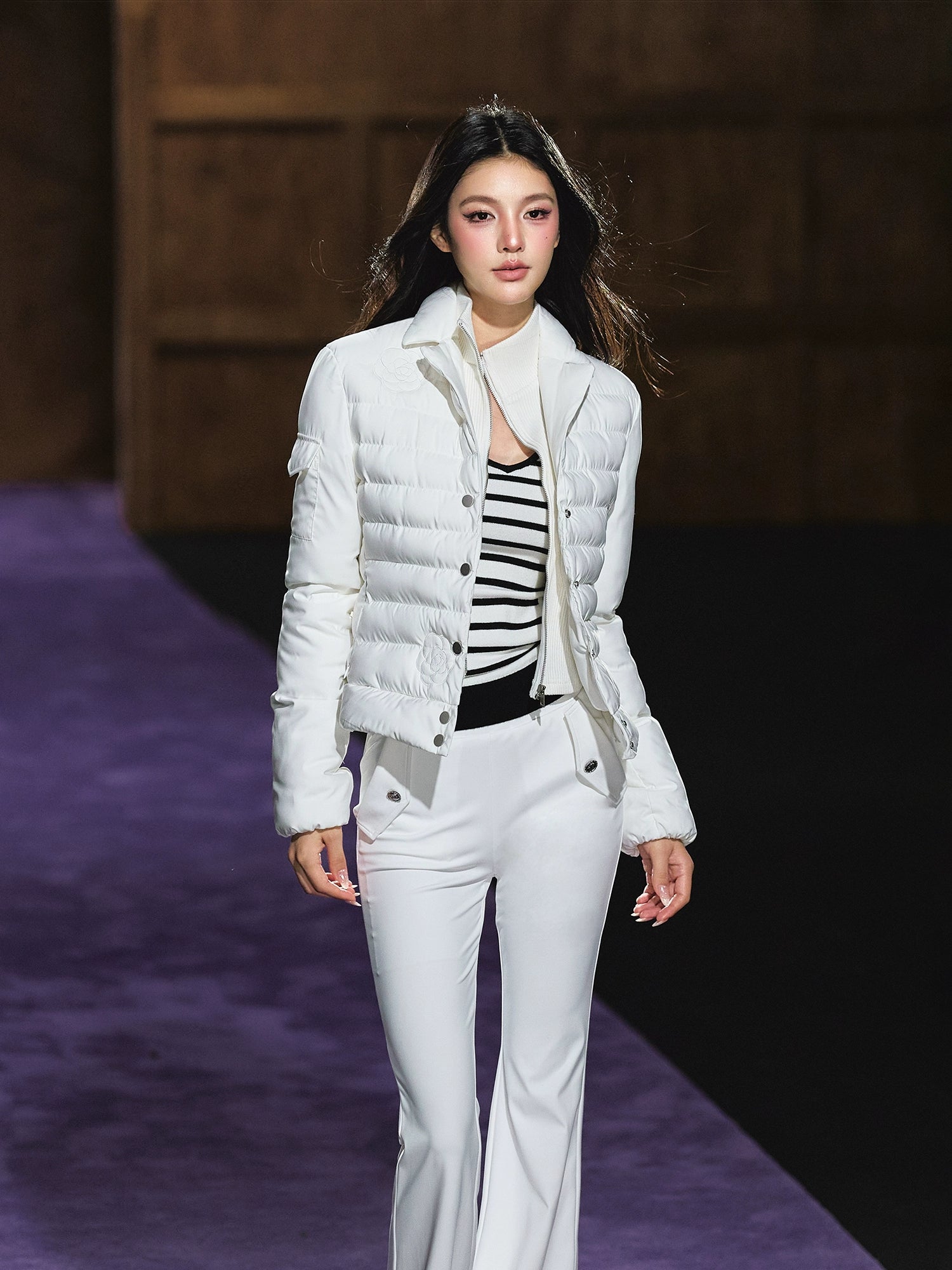 High-Neck Fitted Lightweight Down Jacket