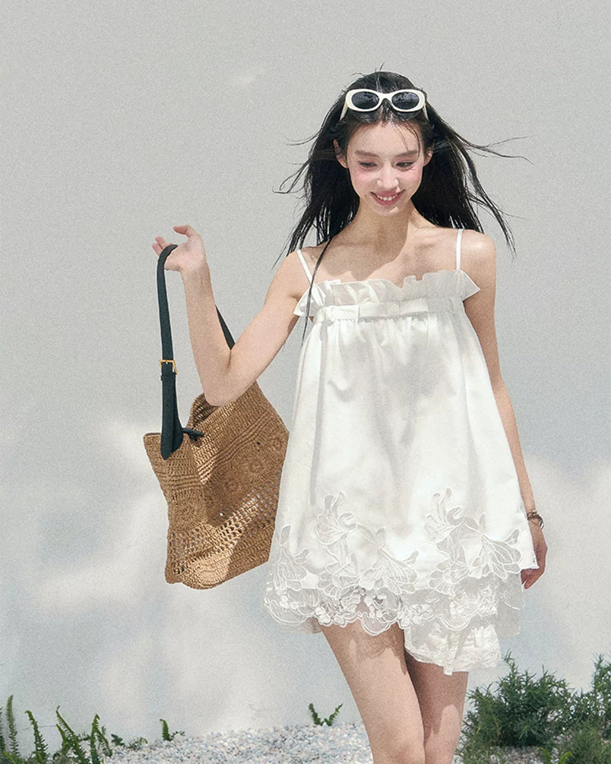 AOMALM Bouquet Summer Lace Camisole Top – White