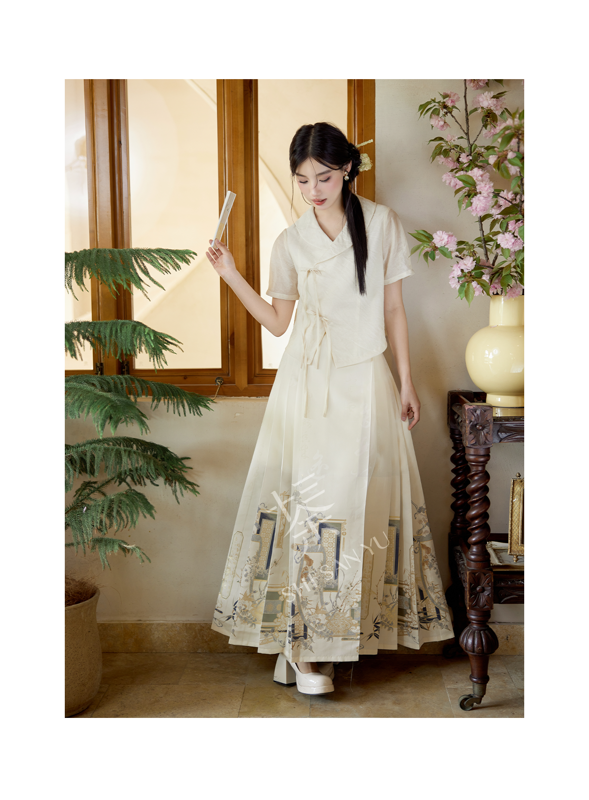(Final Sale)"绘意晚" Modern-style Hanfu Set