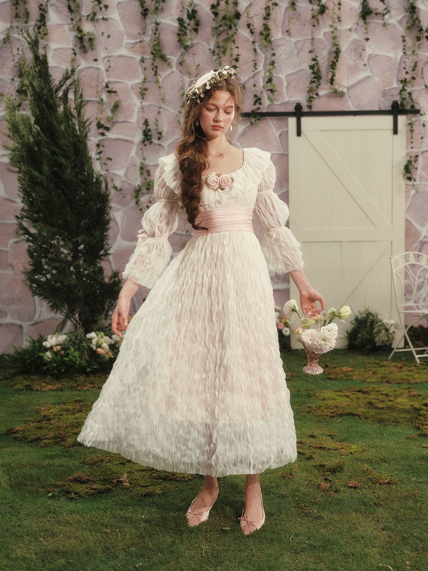 Queen’s Rose Chiffon Long-Sleeve Princess Dress