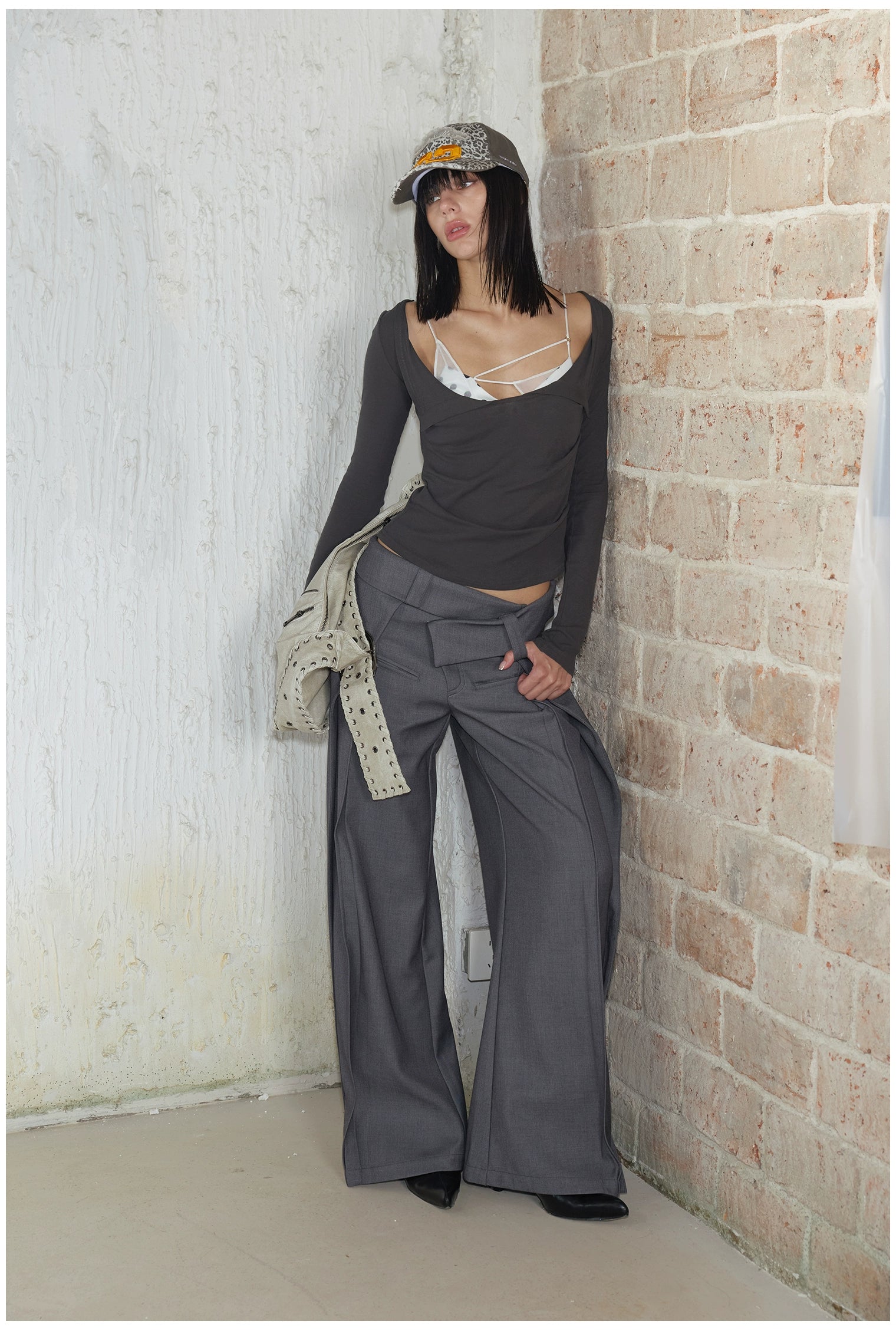 Scoop Neck Layered T-Shirt With Mesh Bra - CHINASQUAD