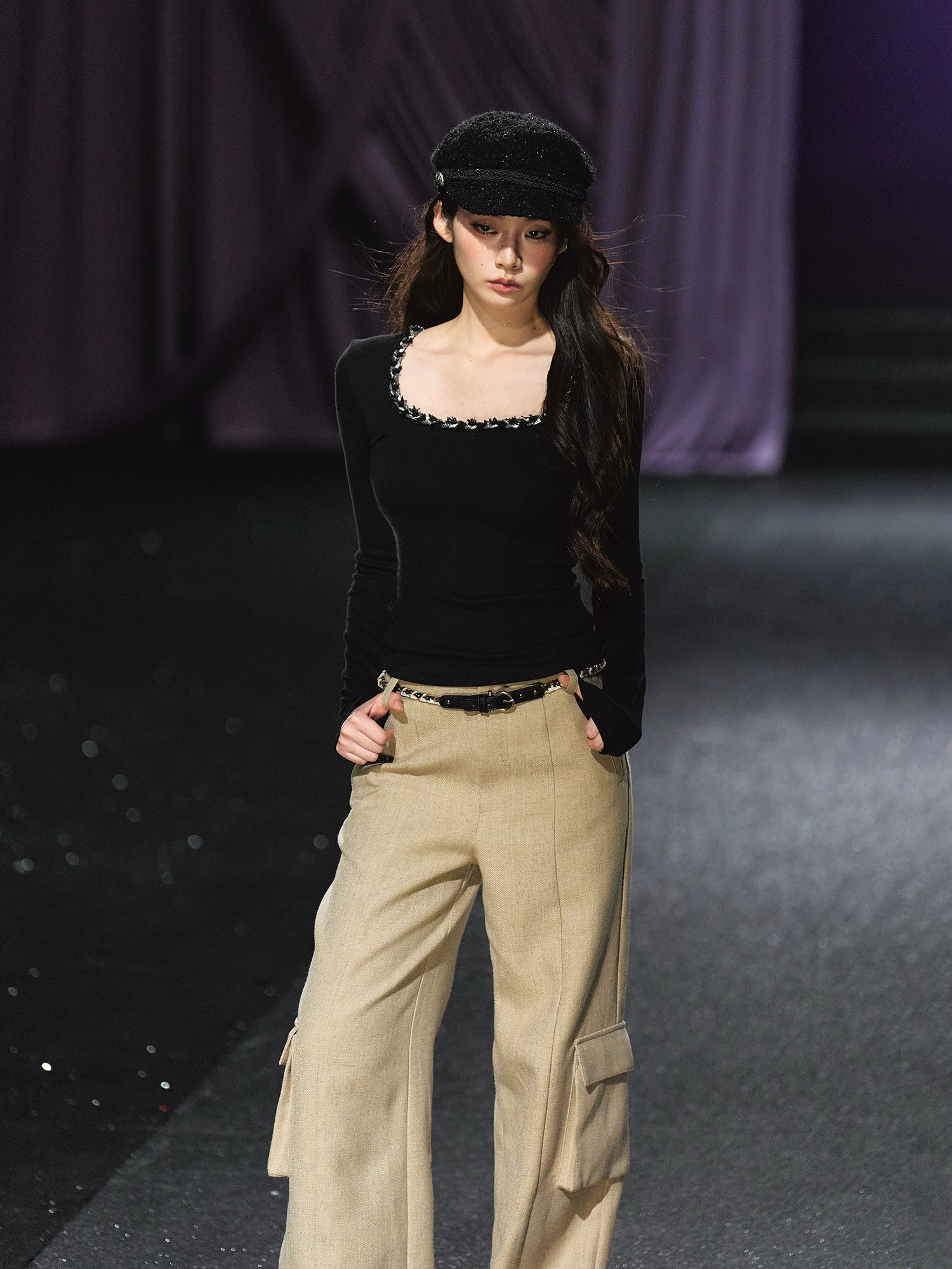 Ribbon Trim Square-Neck Knit Crewneck - CHINASQUAD