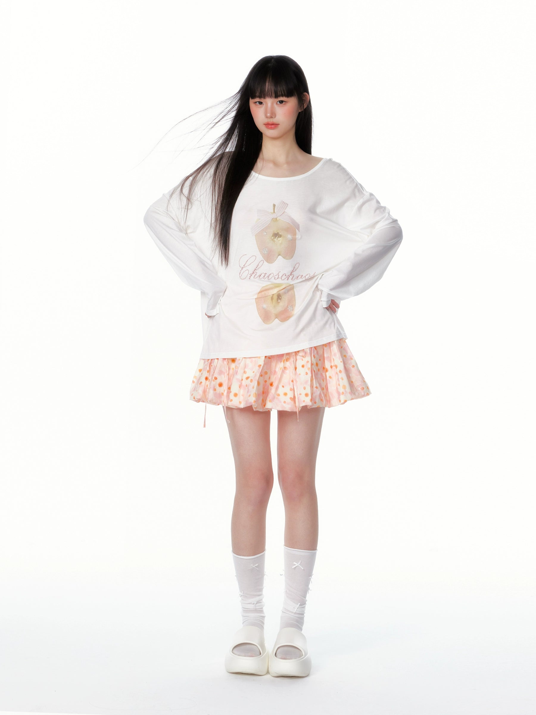 Off-Shoulder Crystal Apple Print Loose T-Shirt