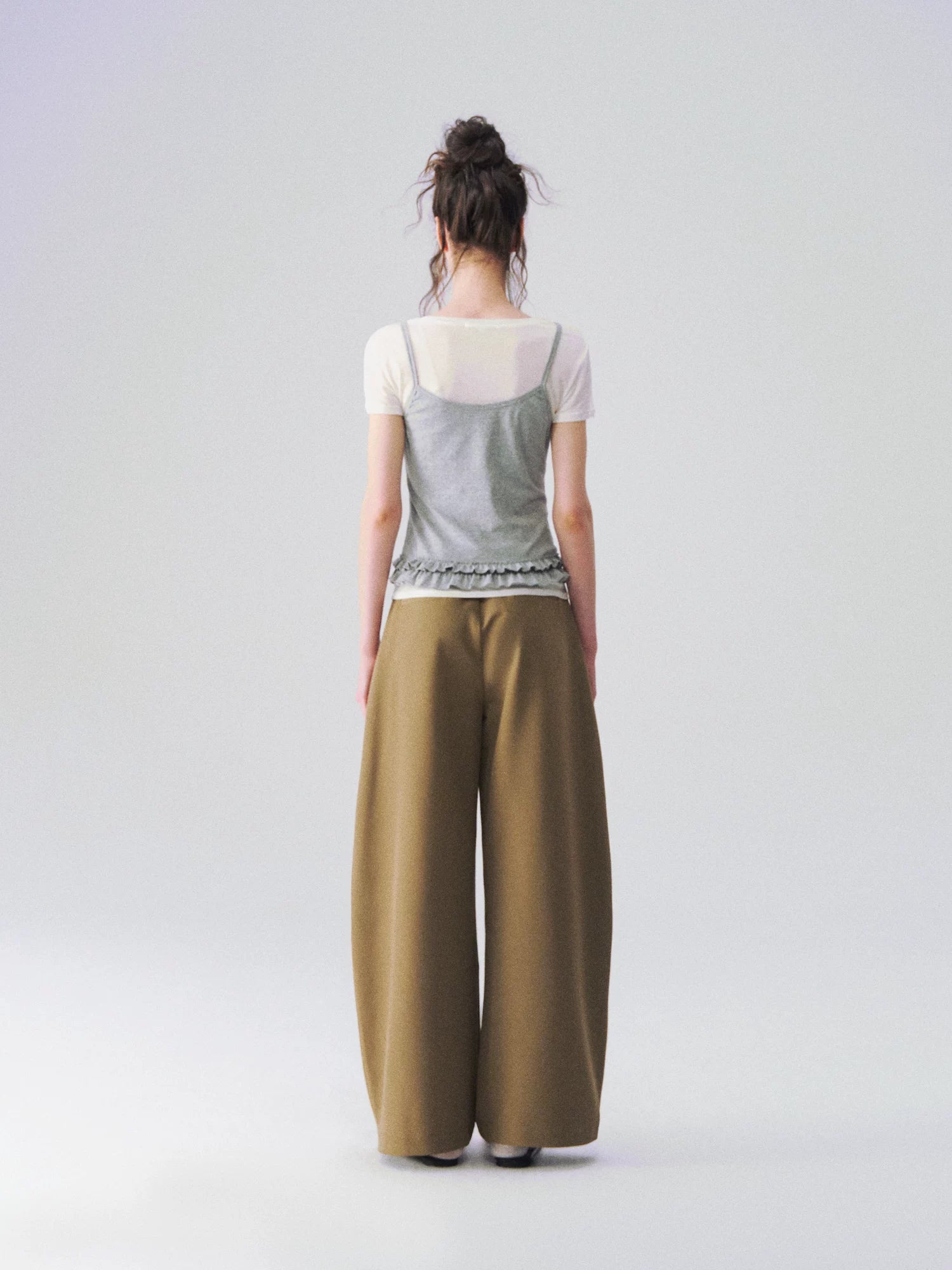 Relaxed Tailored Wide-Leg Trousers