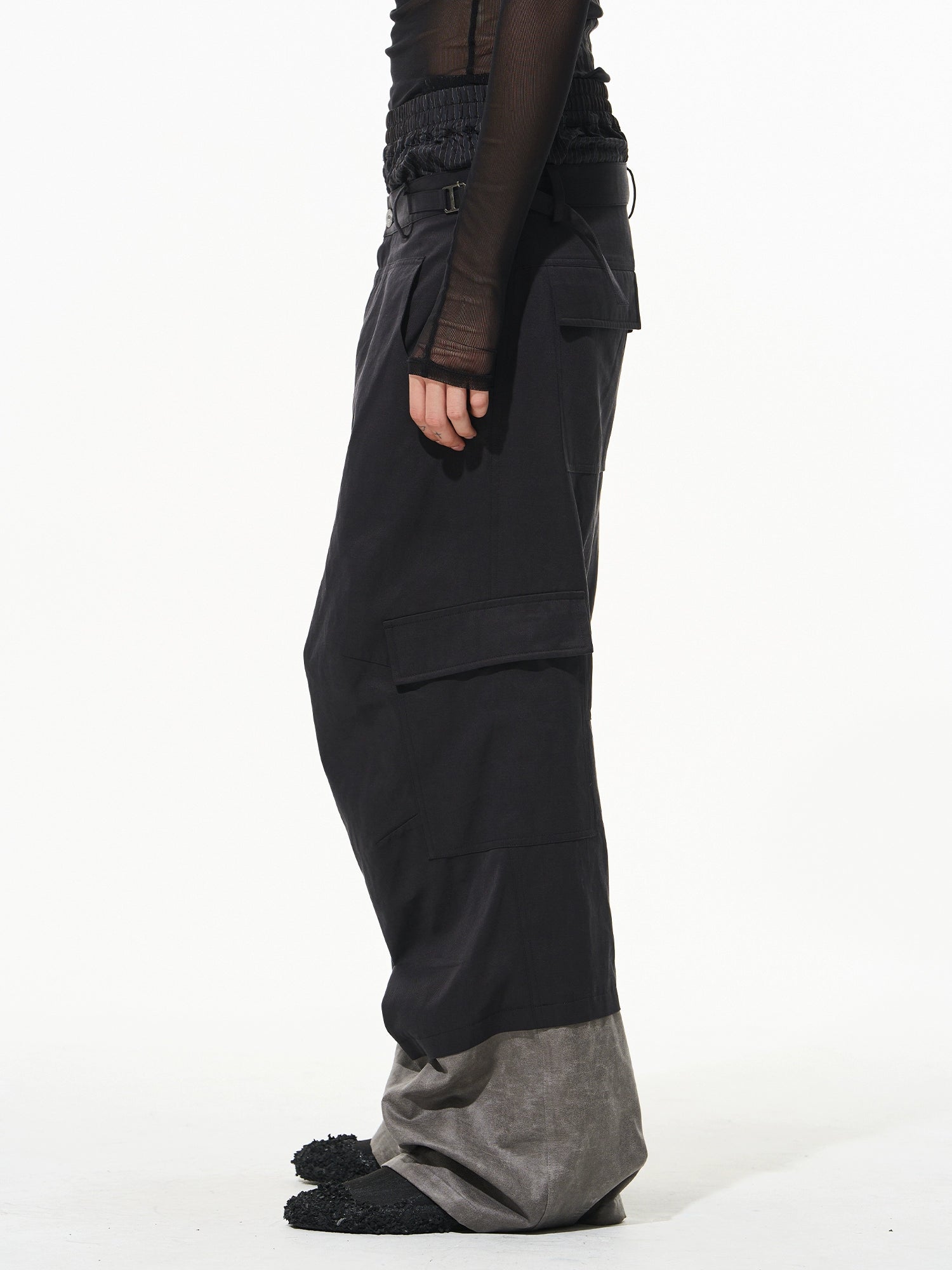 Triple-Layered Color-Block Cargo Pants - CHINASQUAD