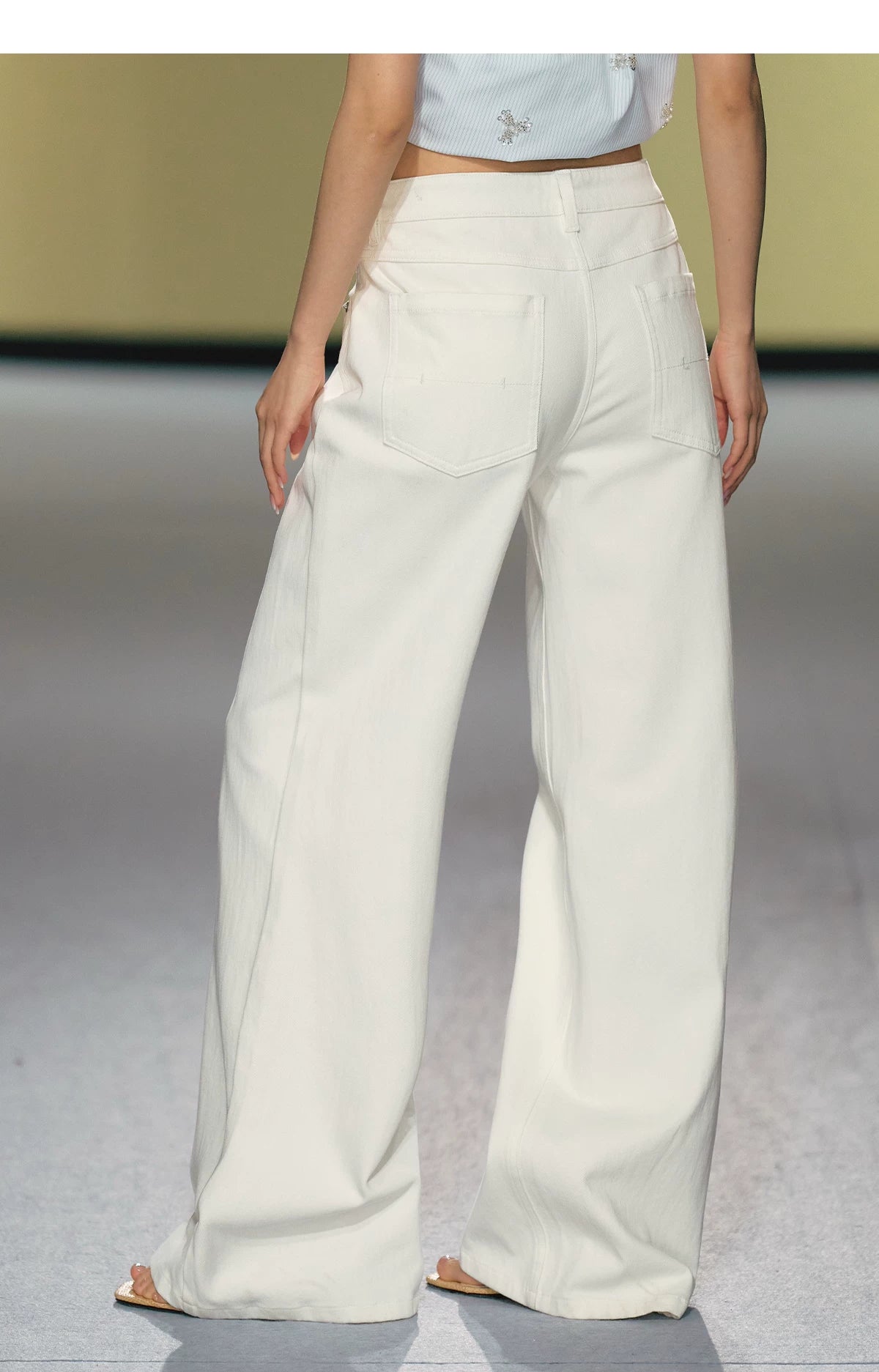 Zebra-Detail Straight Wide-Leg Jeans