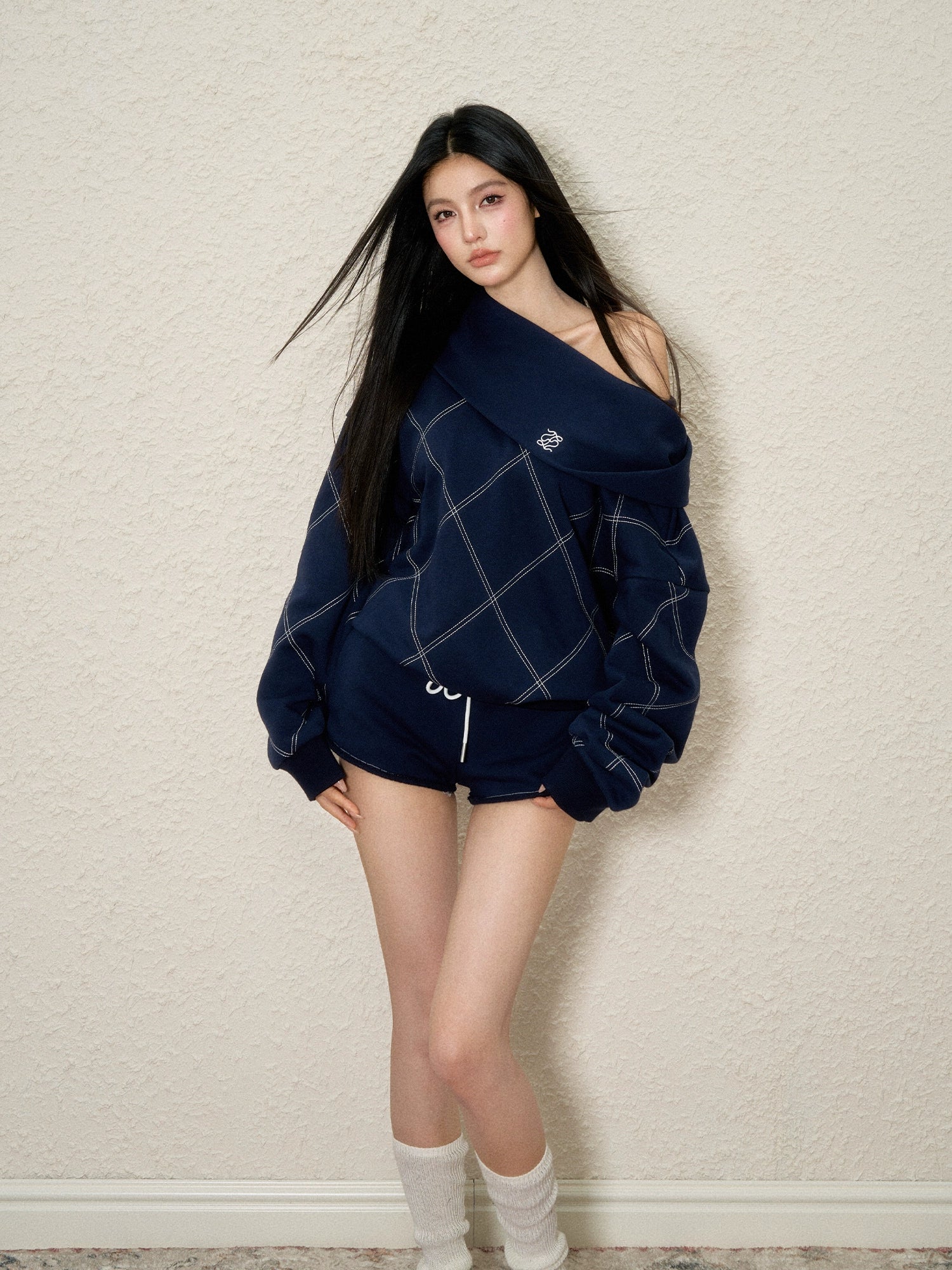 Off-Shoulder Asymmetrical Neckline Hoodie - CHINASQUAD