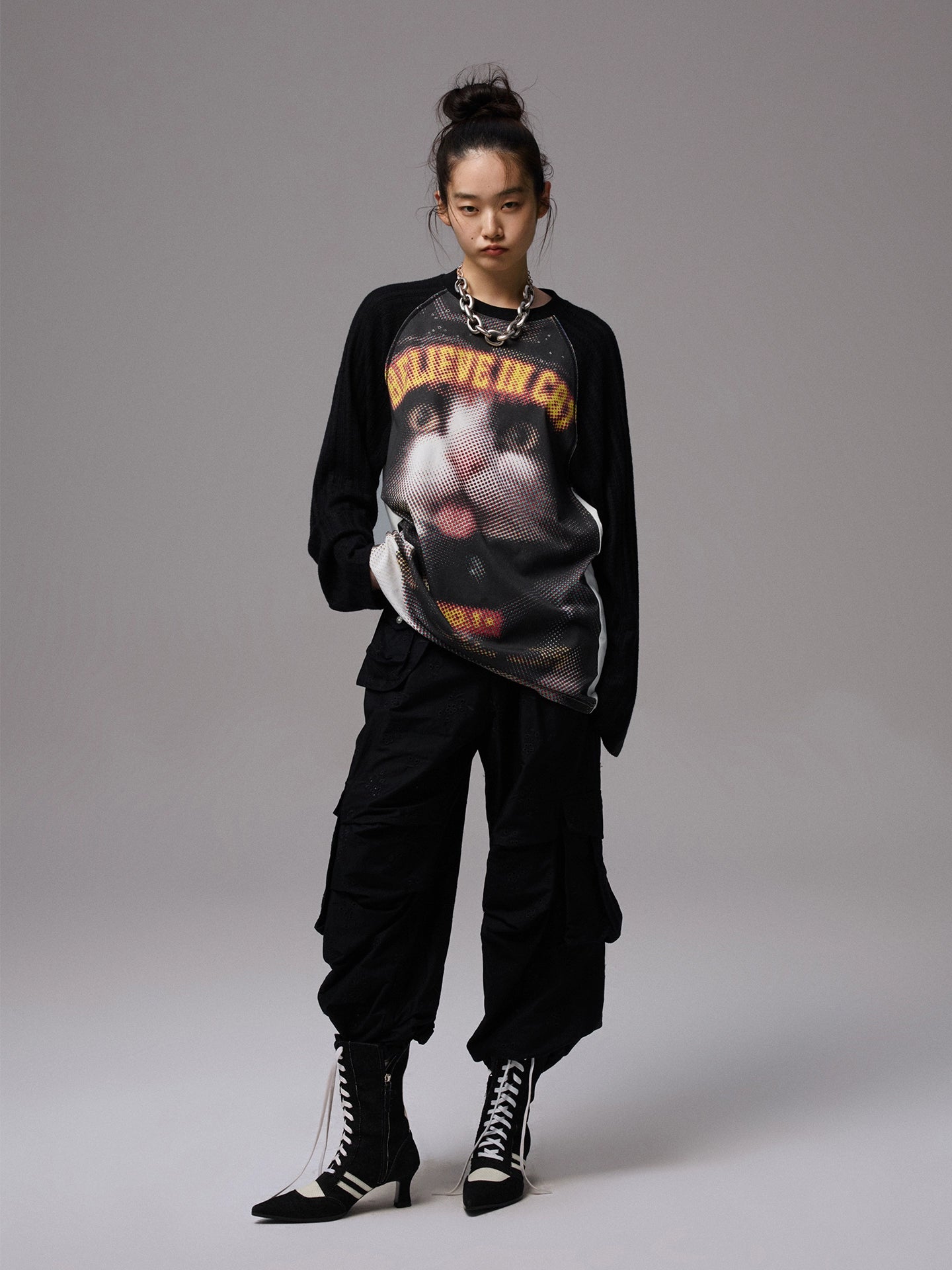 Embroidered Jacquard Multi-Pocket Cargo Pants