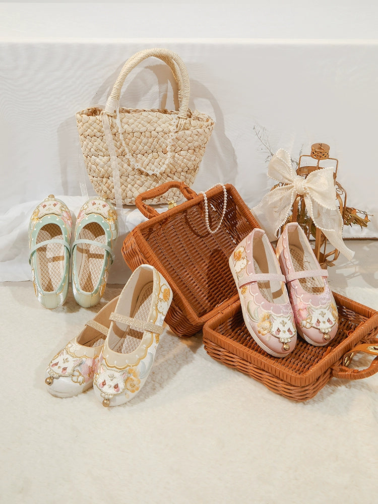 Embroidered 2025 flat shoes