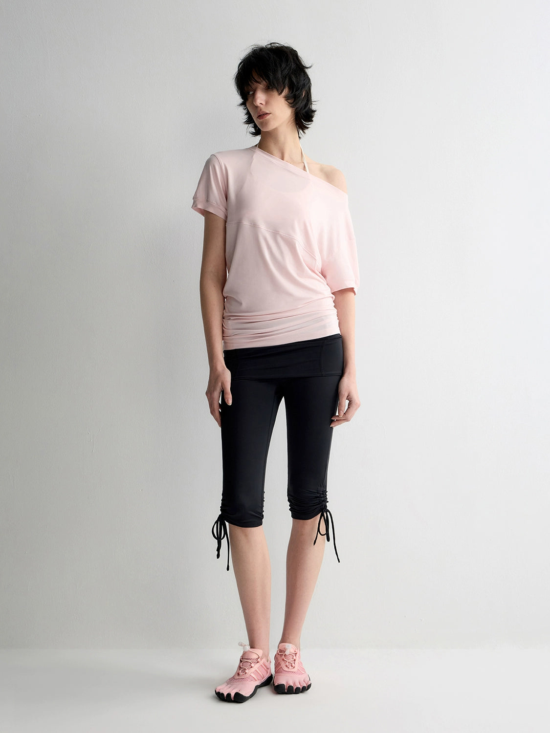 One-Shoulder Pleated Waist T-shirt