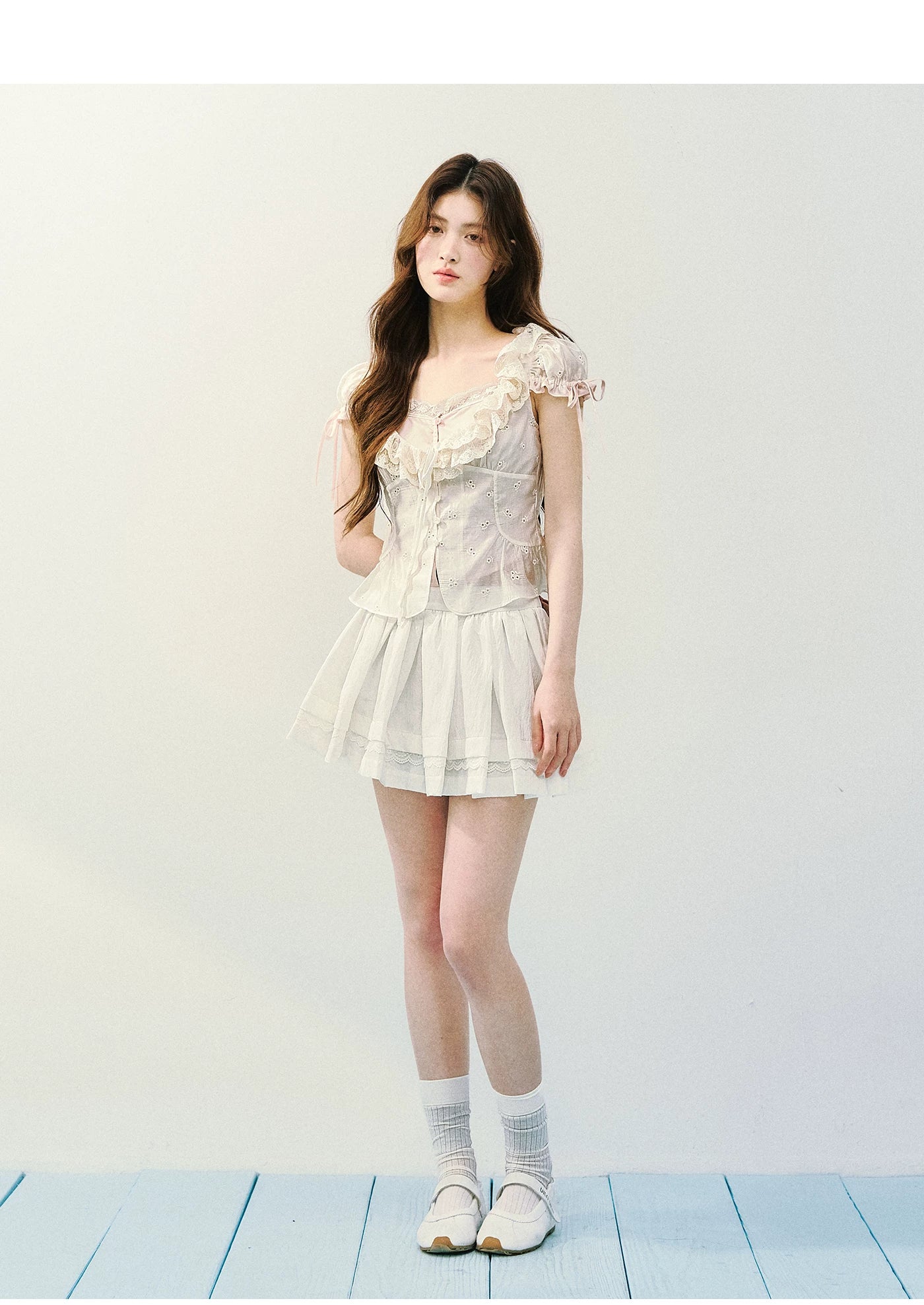 Layered Lace Lyocell Puff Sleeve Blouse