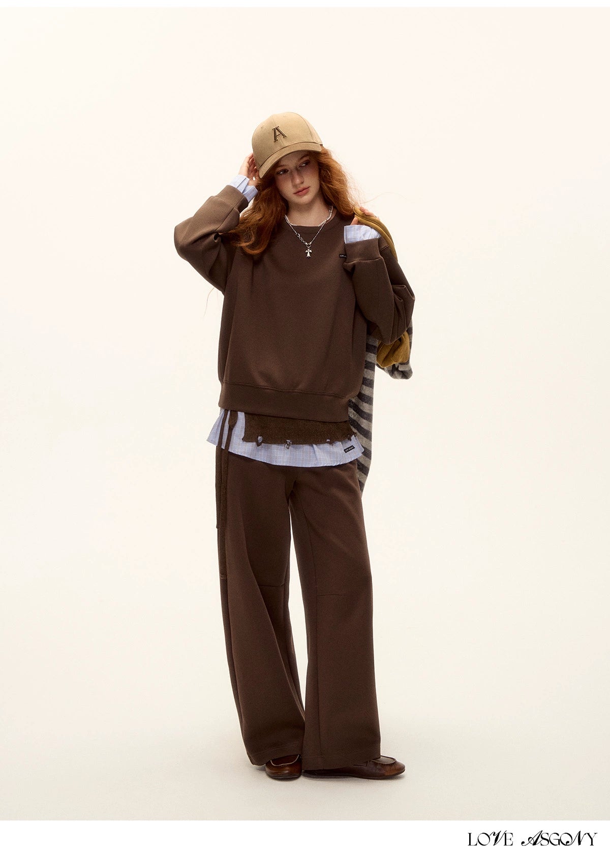 Patchwork Sweatshirt & Curved-Hem Knit Pants Set