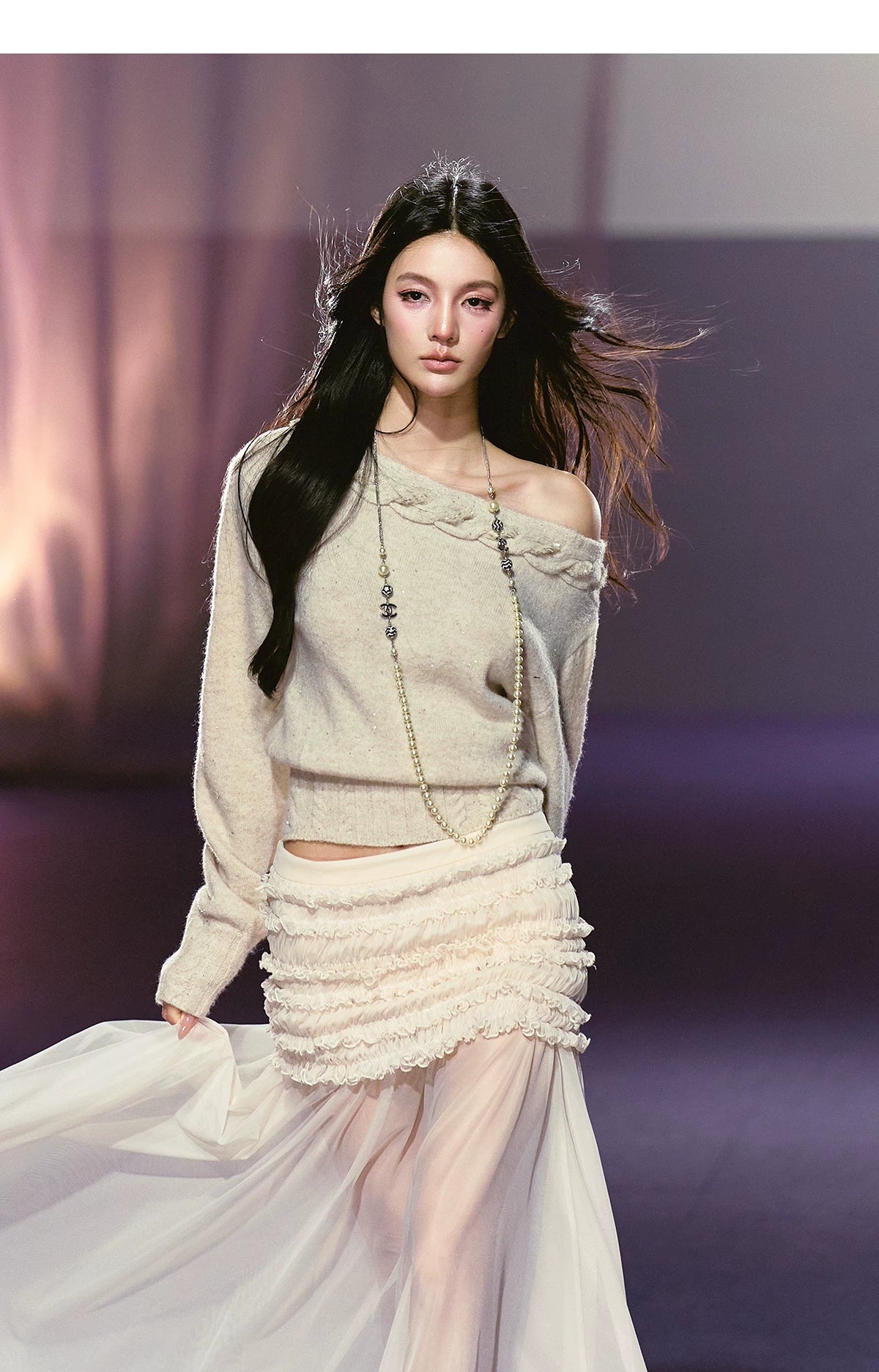 Off-Shoulder Cable Knit Slim Sweater