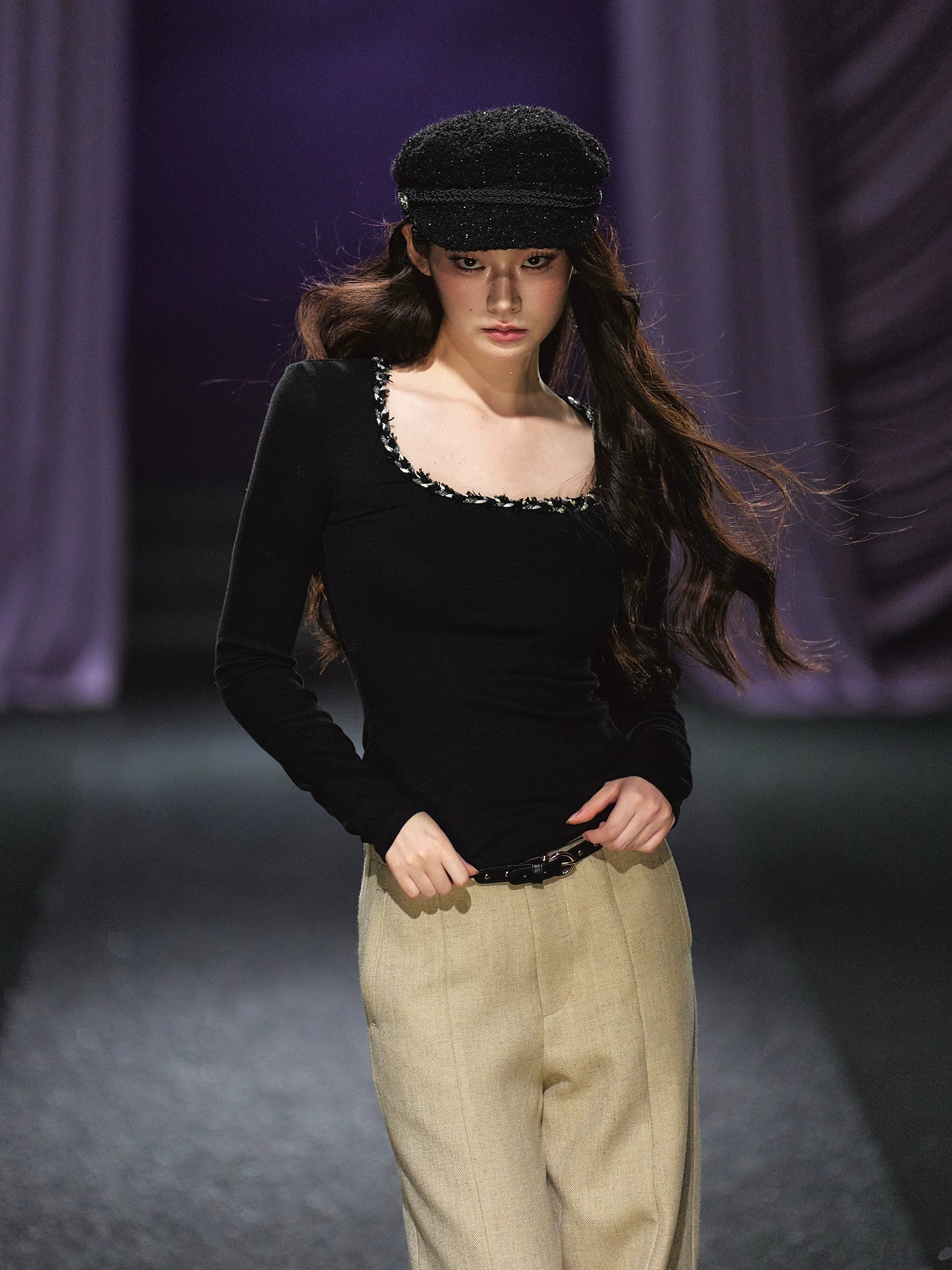 Ribbon Trim Square-Neck Knit Crewneck - CHINASQUAD