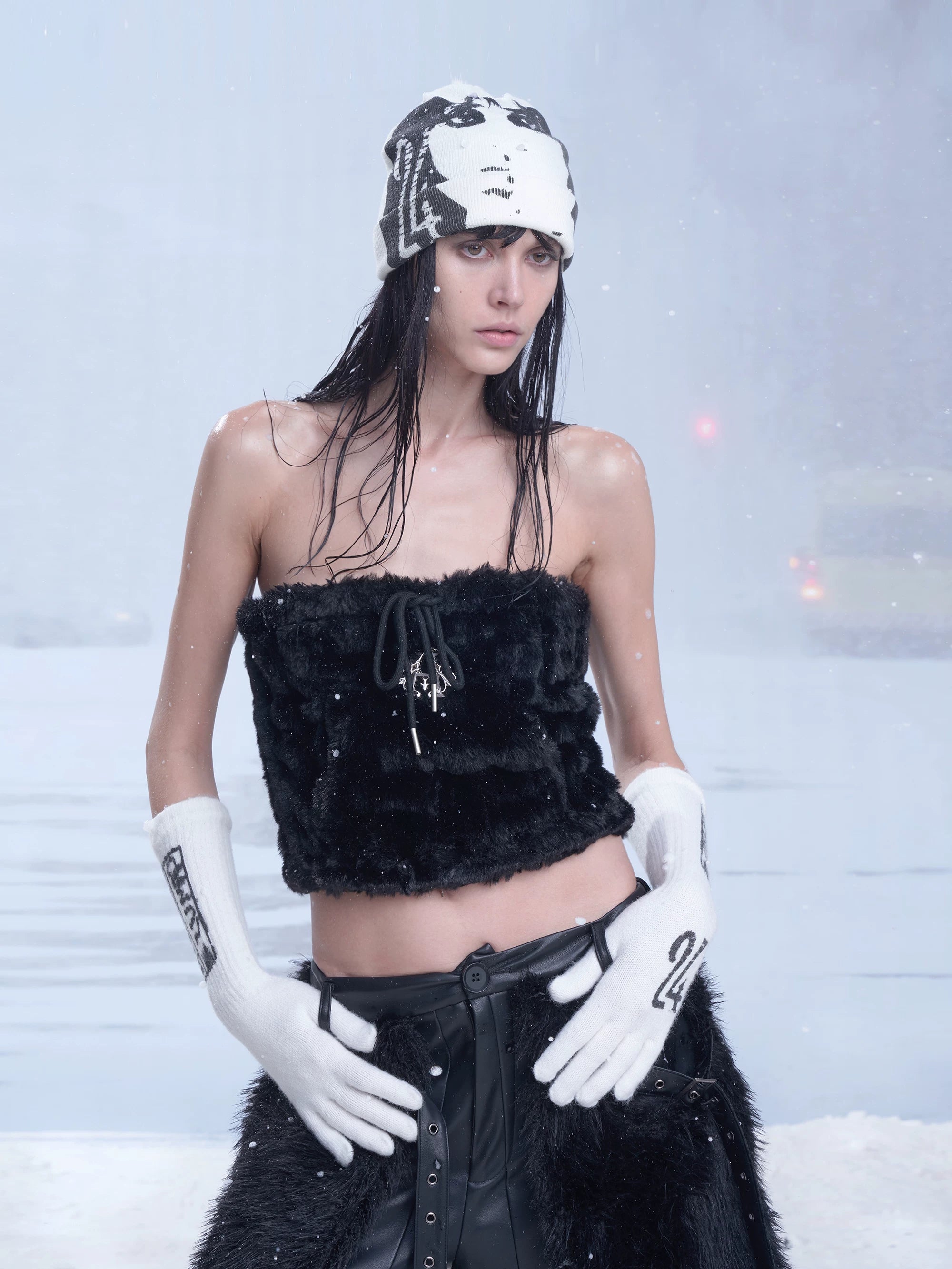 Printed Branded Knit Gloves