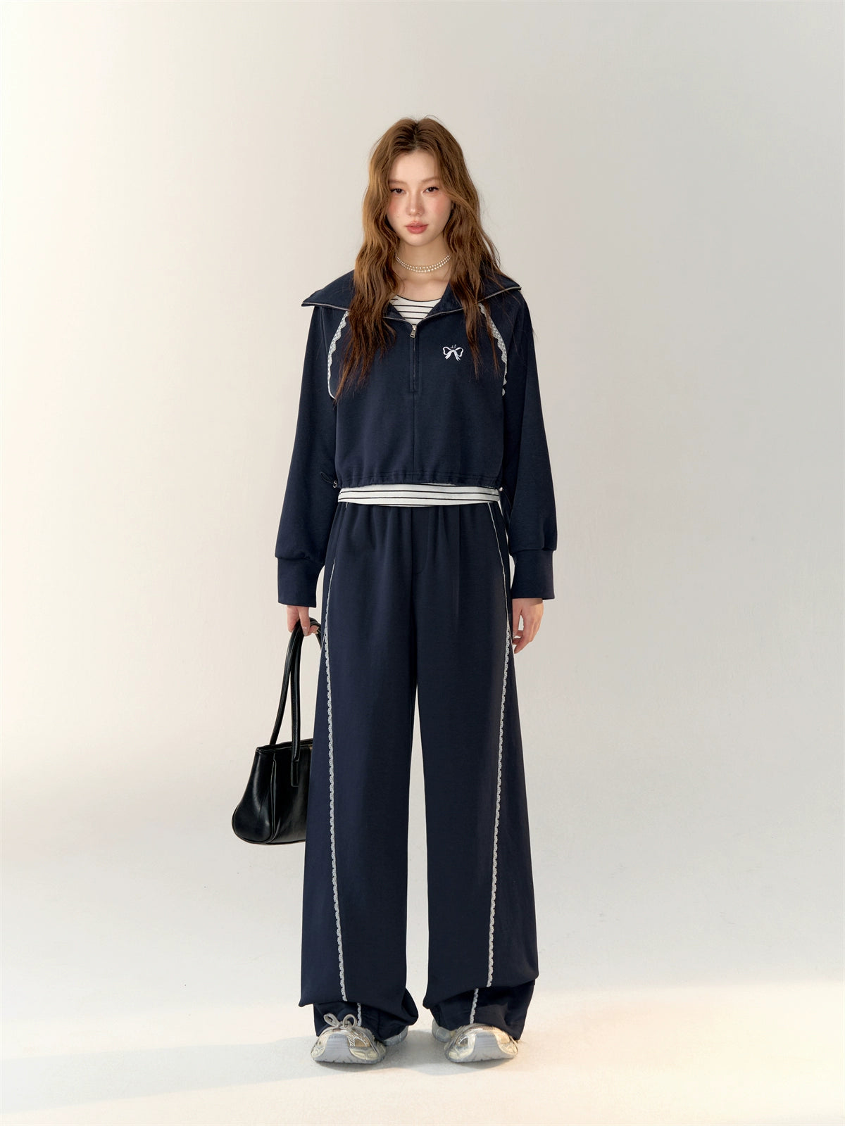 Lace-Trimmed Adjustable Cuffed Straight Leg Sweatpants - CHINASQUAD