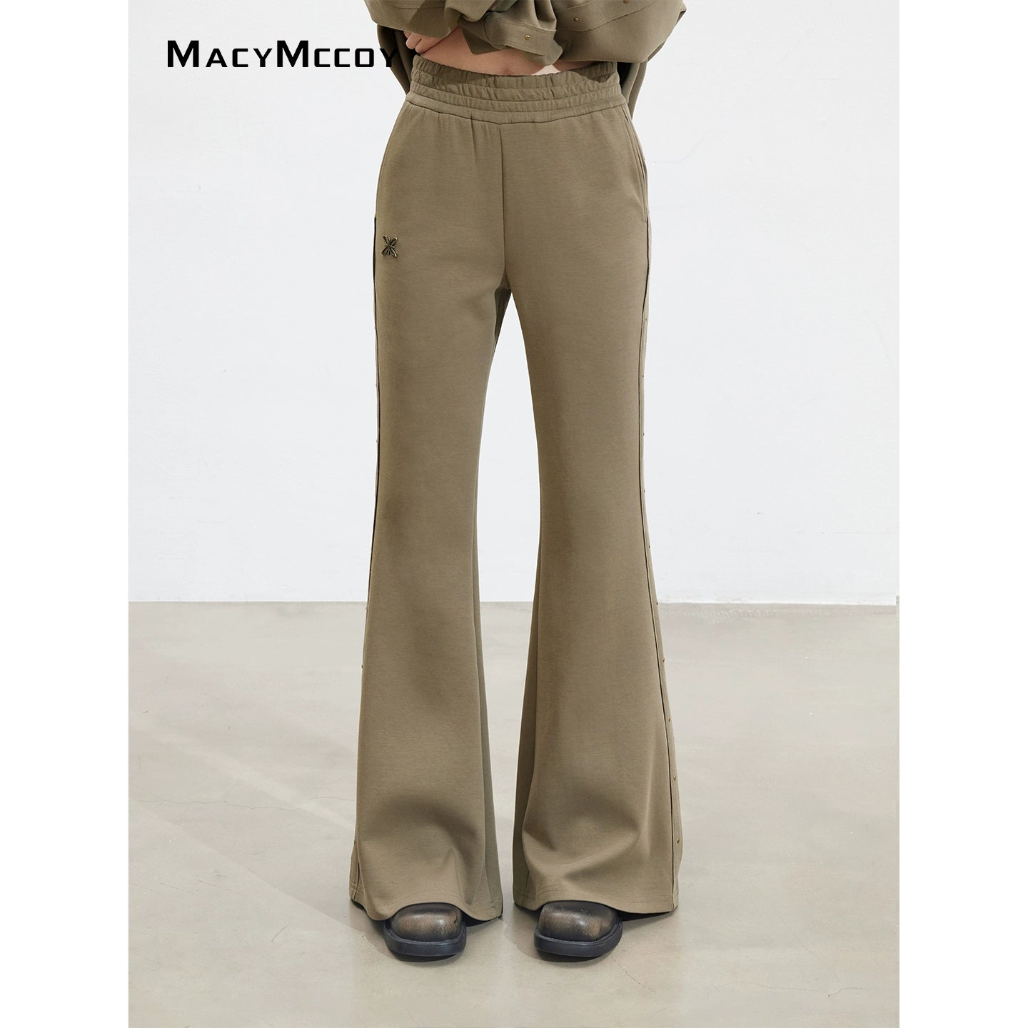 Studded Letter Off-Shoulder Sweatshirt - CHINASQUAD