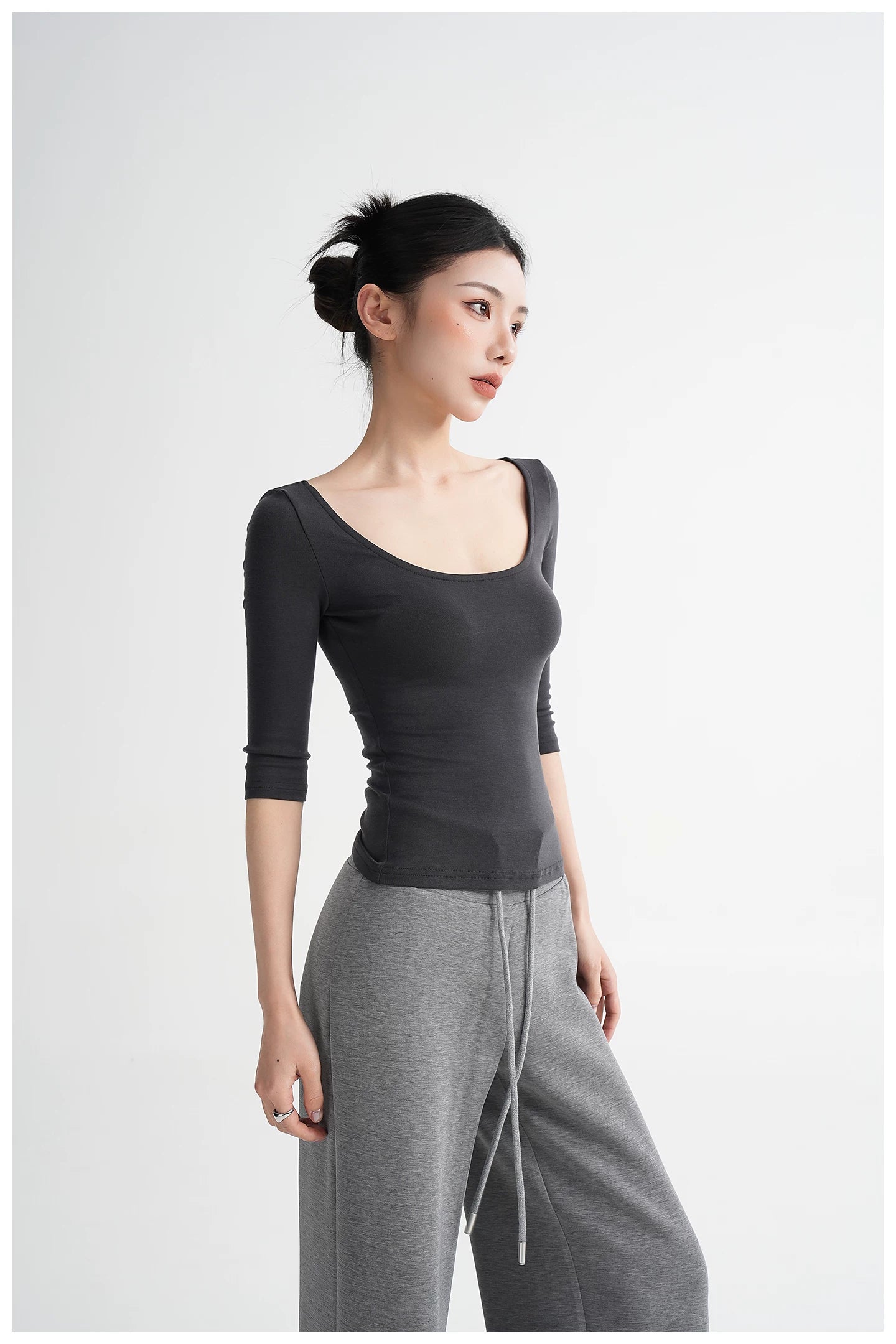Lyocell Open-Back Fitted Mid-Sleeve T-Shirt