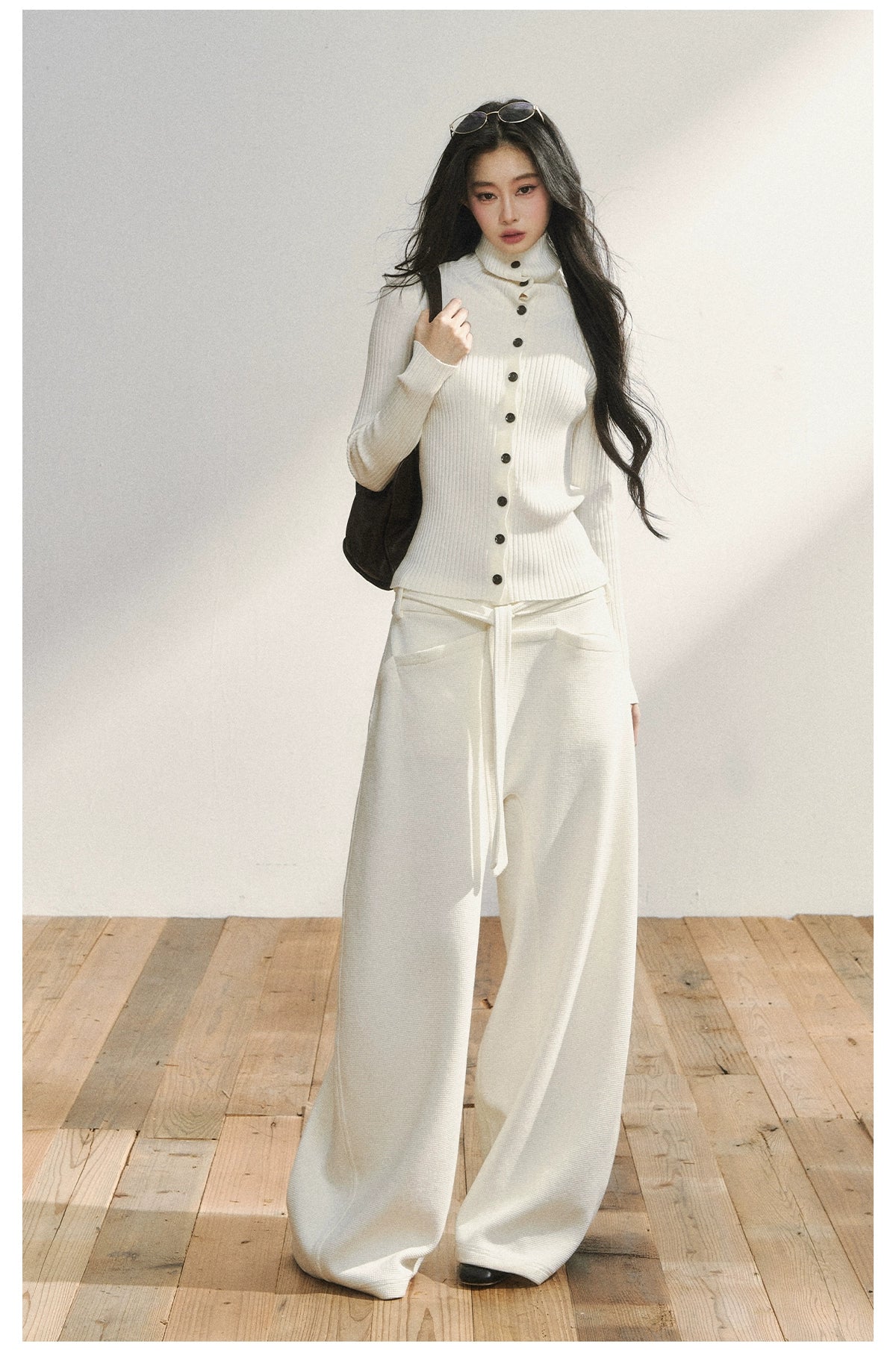White Minimalist Relaxed Draped Pants - CHINASQUAD