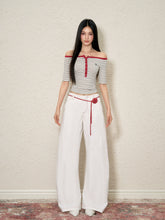 Rose Belt Contrast-Stitch Curved Jeans - CHINASQUAD