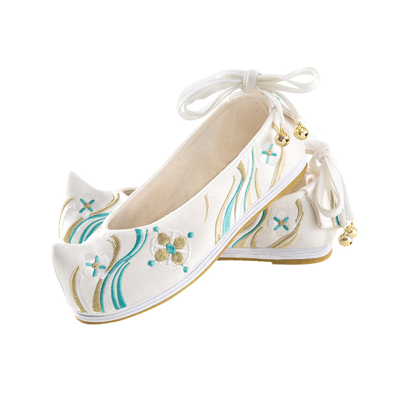"Fly Me To The Sky" Bell Lace-up Floral Flat & Heels Hanfu Shoes - CHINASQUAD