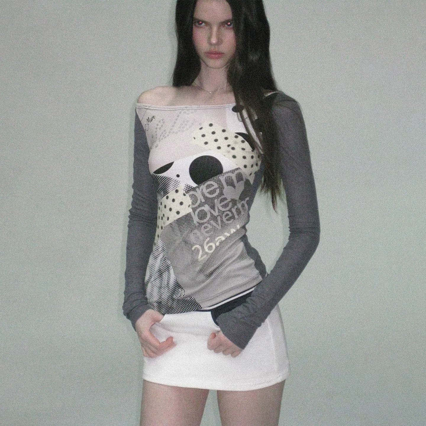 Color-Block Long-Sleeve Graphic T-Shirt