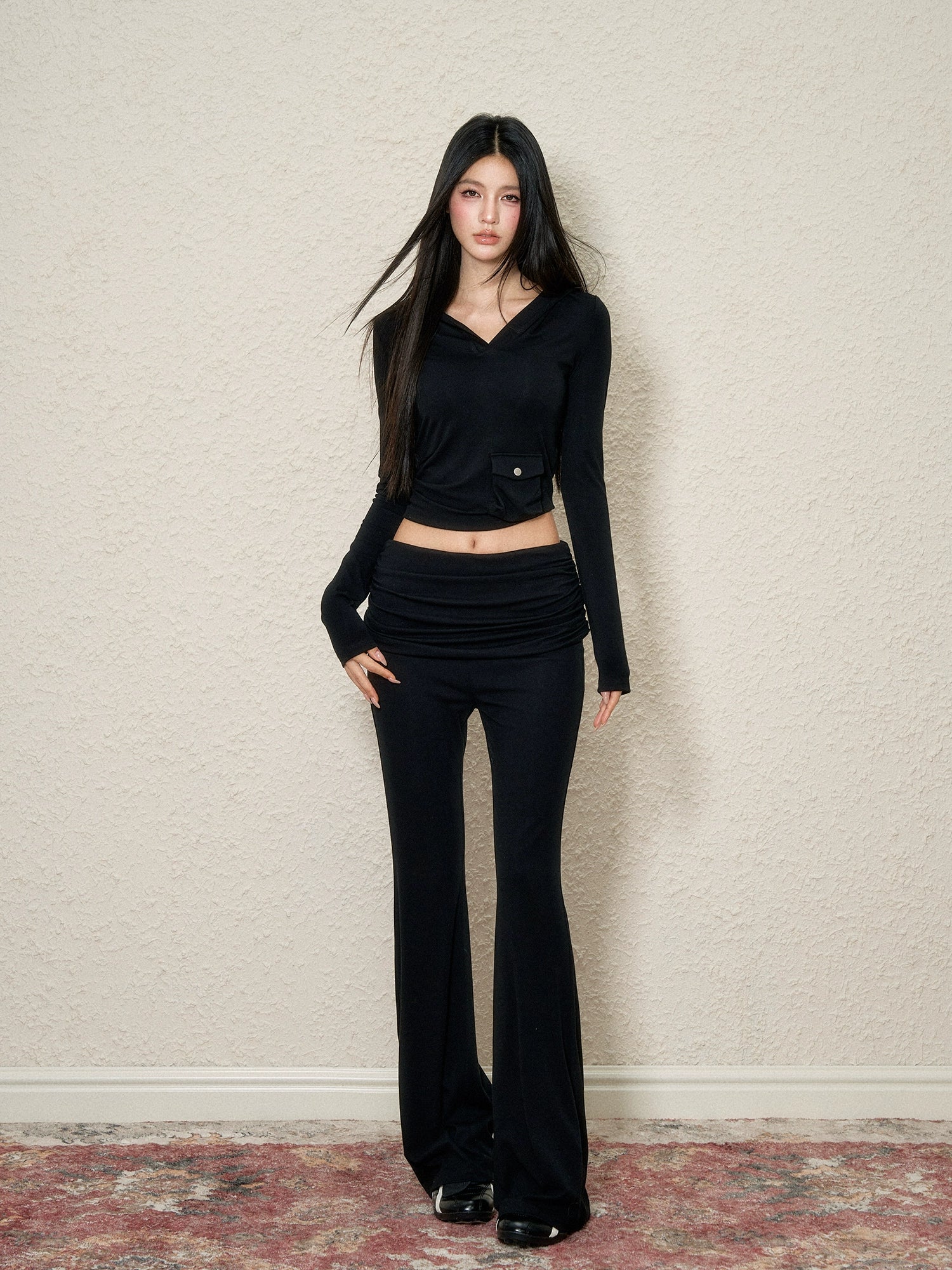 Pink & Black V-Neck Hoodie & Pants Set - CHINASQUAD