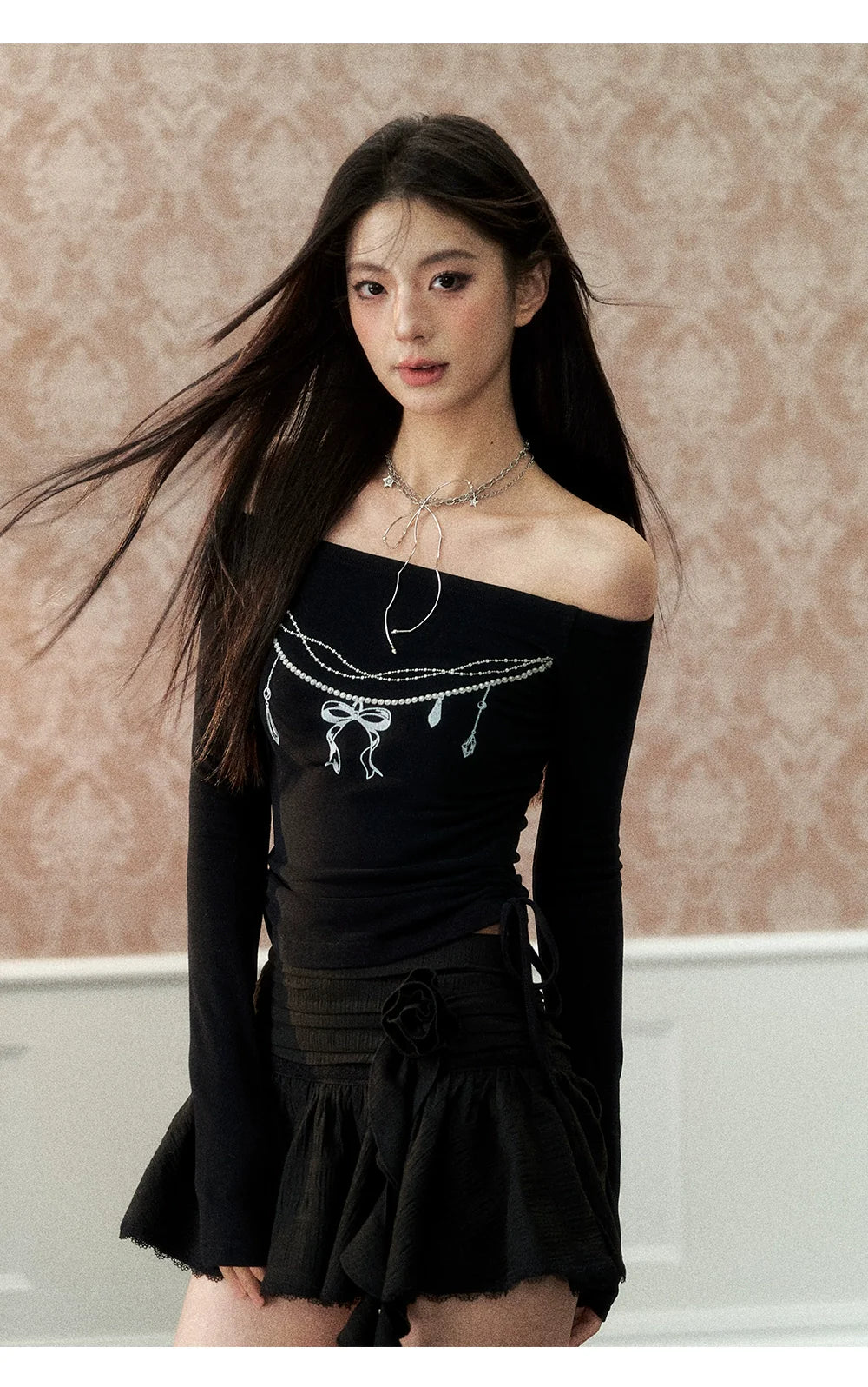 Black & Cream One-shoulder Pearl Chain Printed Blouse - CHINASQUAD