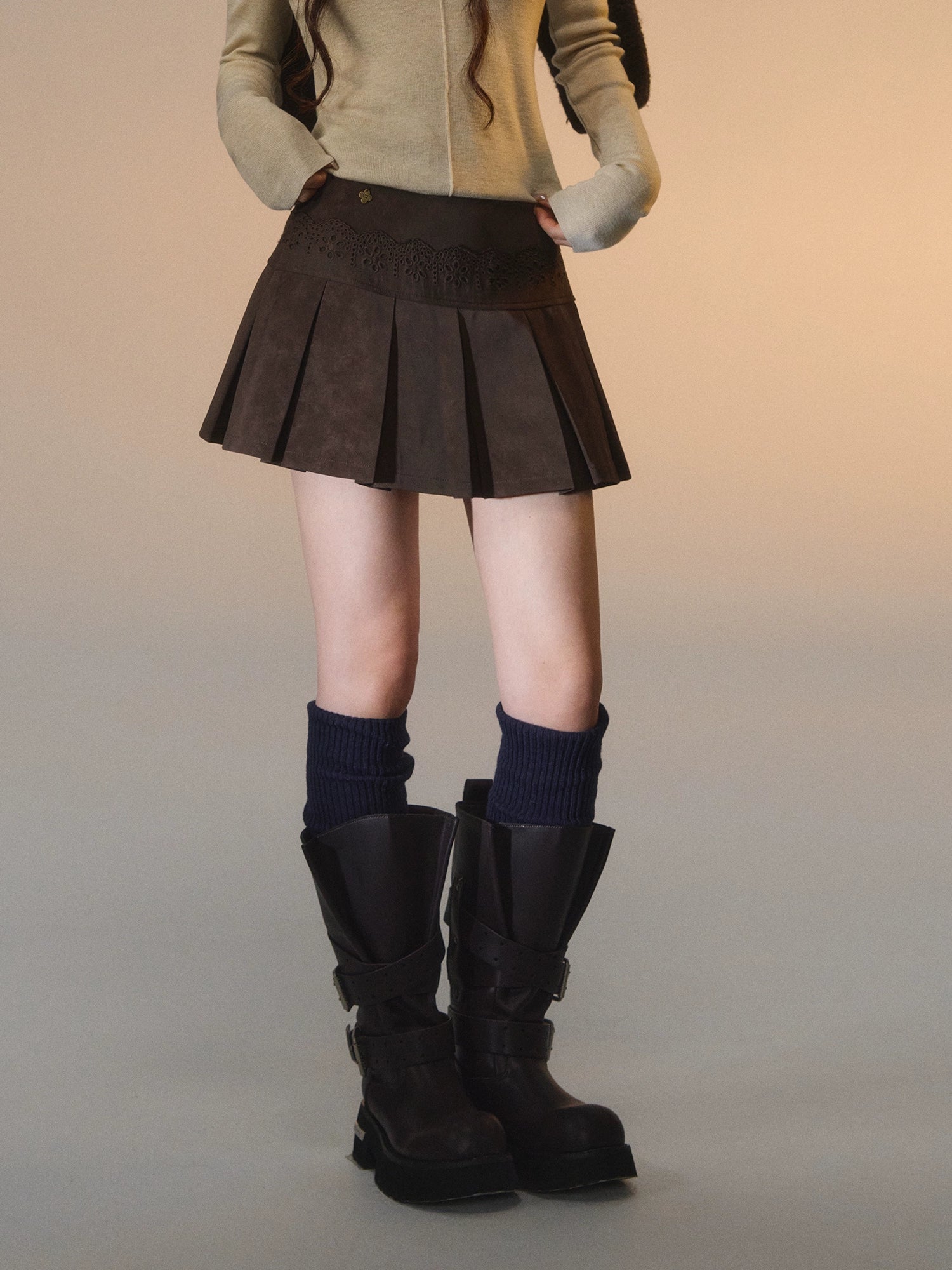 Lace-Trimmed Velvet Pleated Faux Leather Mini Skirt - CHINASQUAD