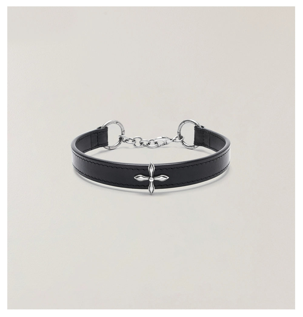 Compass Badge Leather Choker