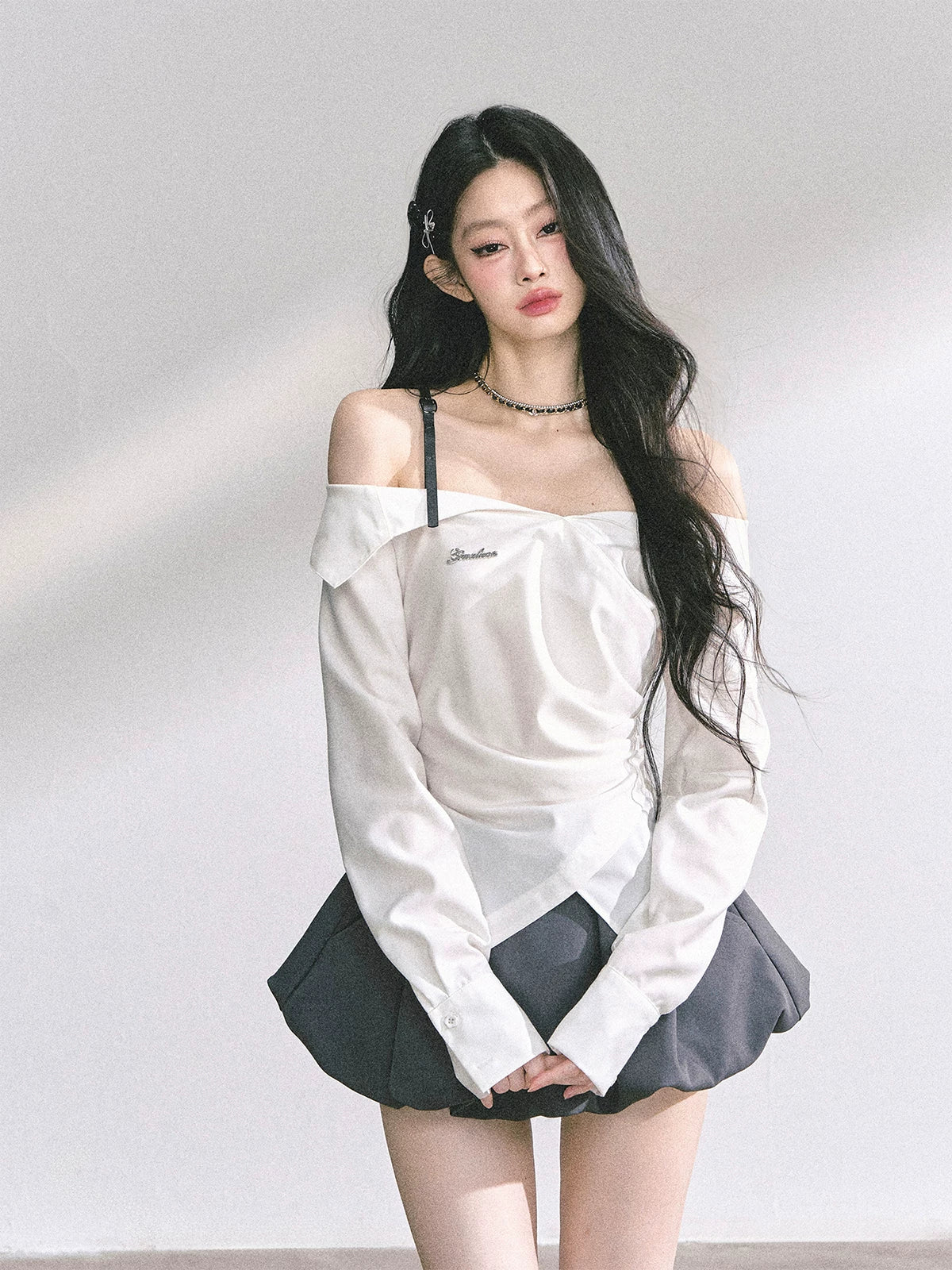 Off-Shoulder Plaid Long-Sleeve Shirt