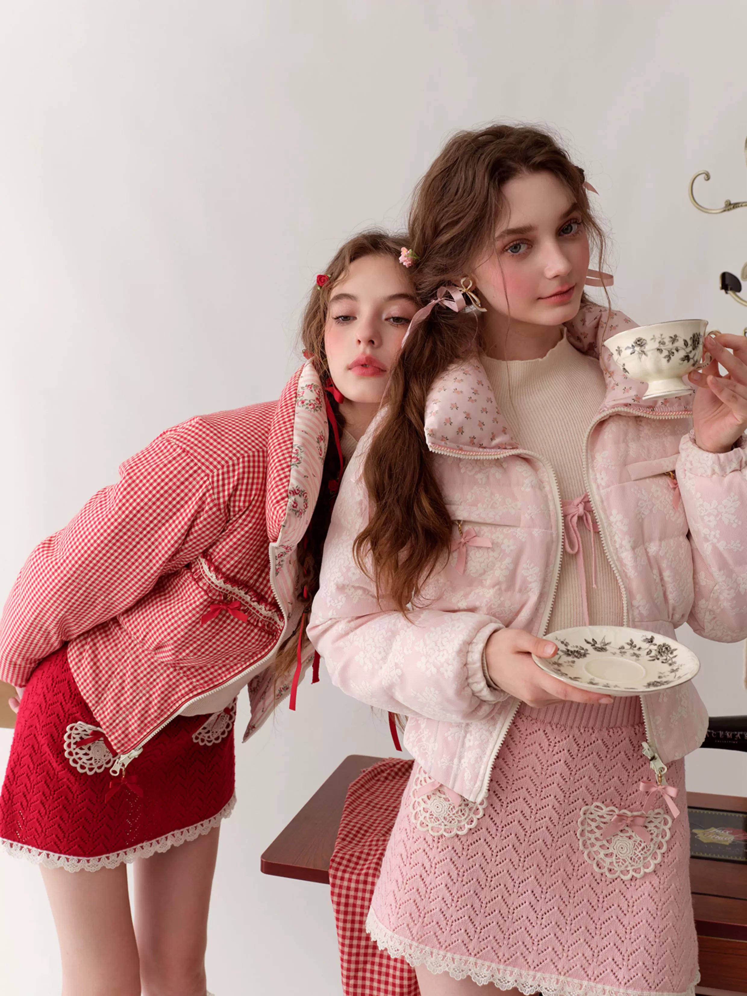 Berry Donut Reversible Cropped Down Jacket