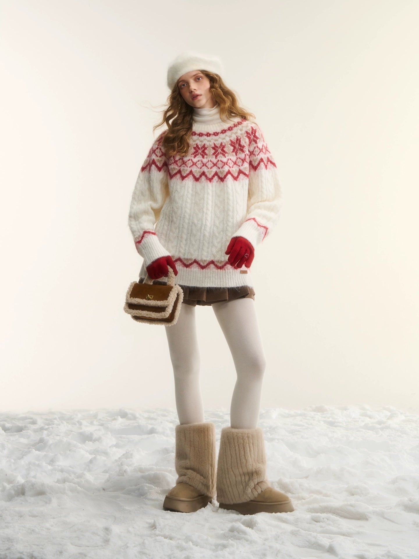 Lambswool Cable-Knit Crewneck Sweater