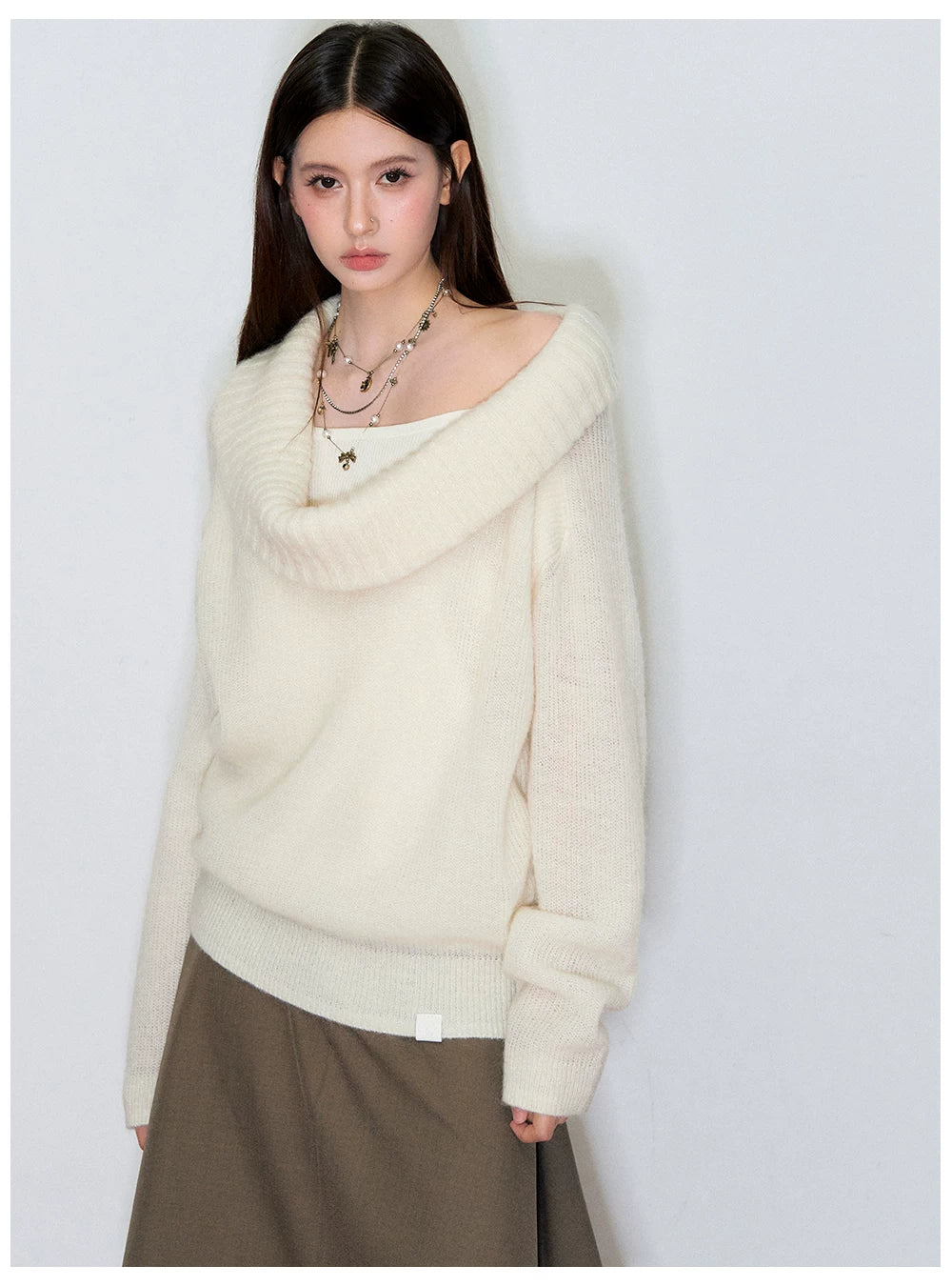 Relaxed Cowl-Neck Pullover Wool Knit Sweater
